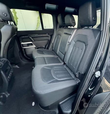 LAND ROVER Defender 110 3.0D I6 250 CV AWD Auto