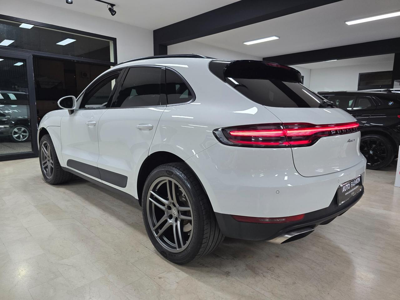 Porsche Macan 2.0 (Tetto panorama)