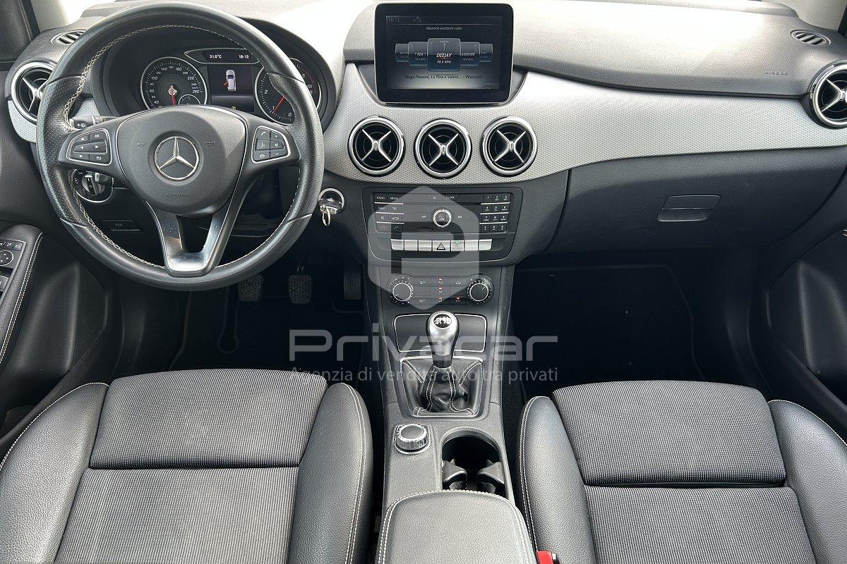 MERCEDES B 180 d Sport