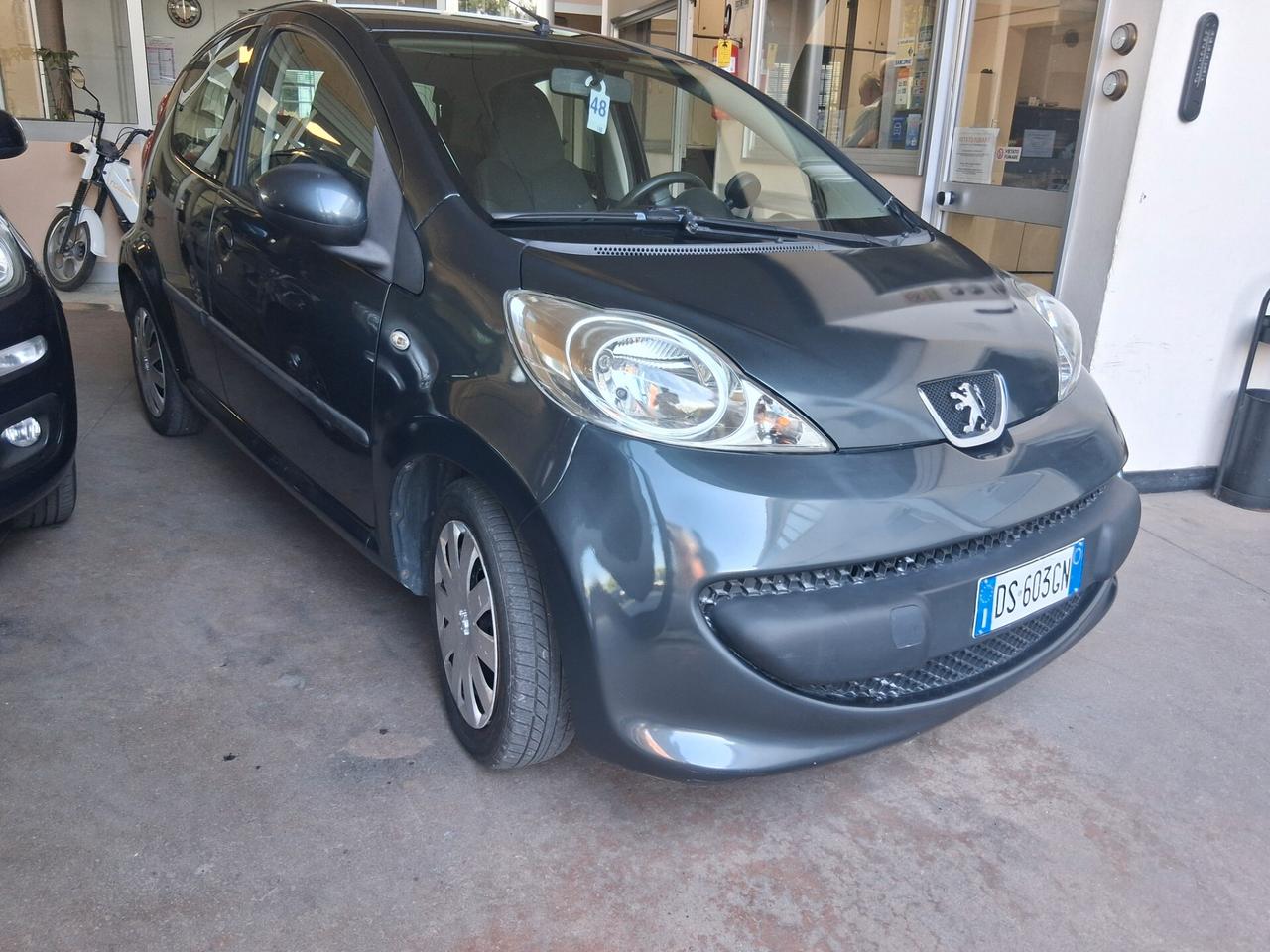 Peugeot 107 1.4 HDi 5p. Plaisir