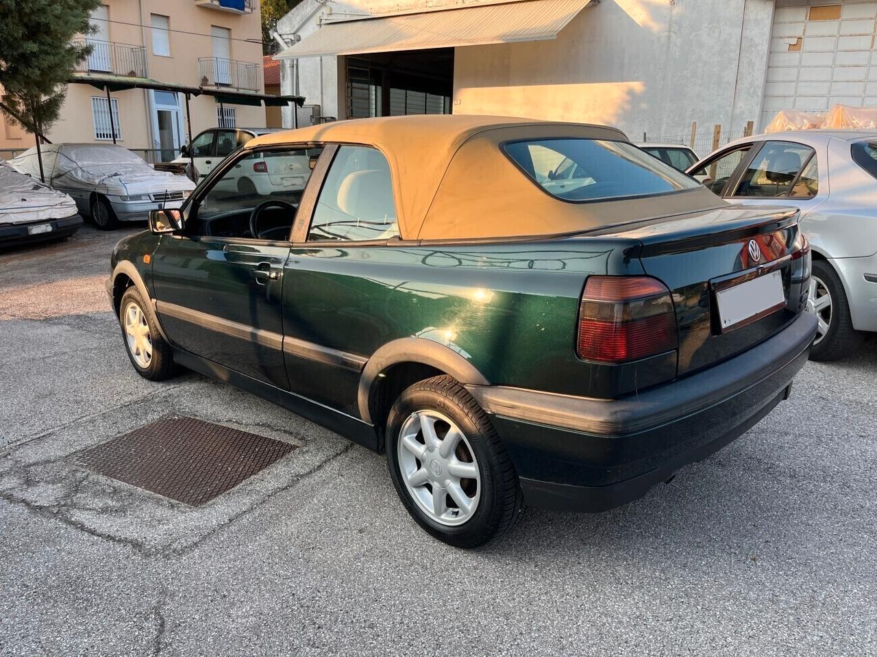 Volkswagen Golf Cabriolet 1.8/75 CV