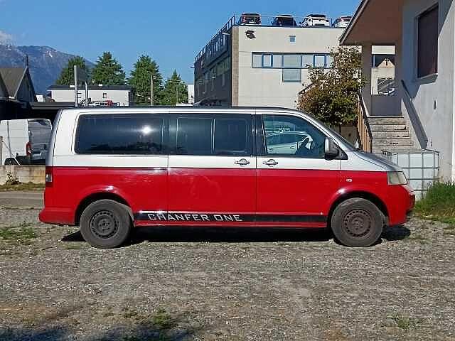 Volkswagen Transporter 2.5 TDI/130CV PL Kombi 9 posti