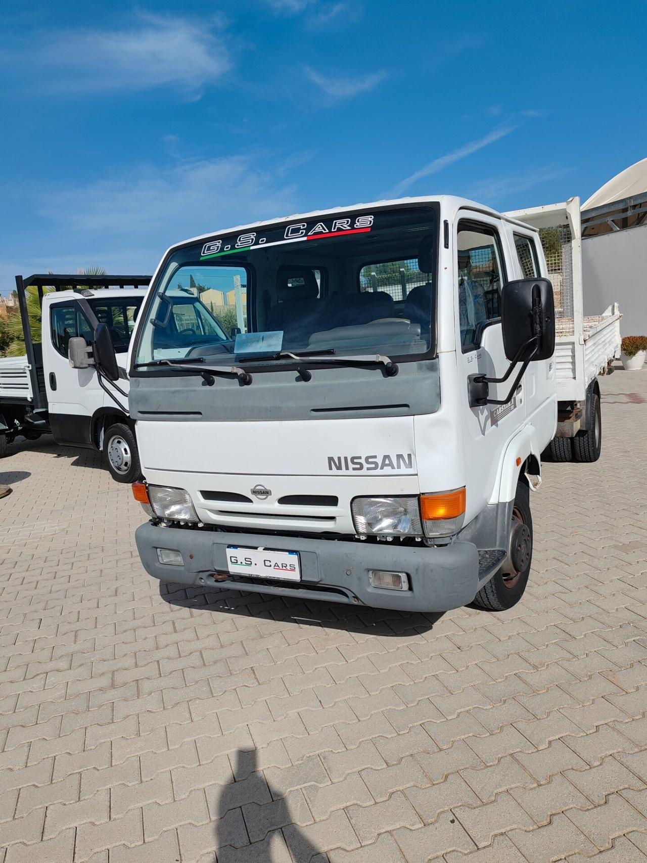 Nissan Cabstar RIBALTABILE TRILAT