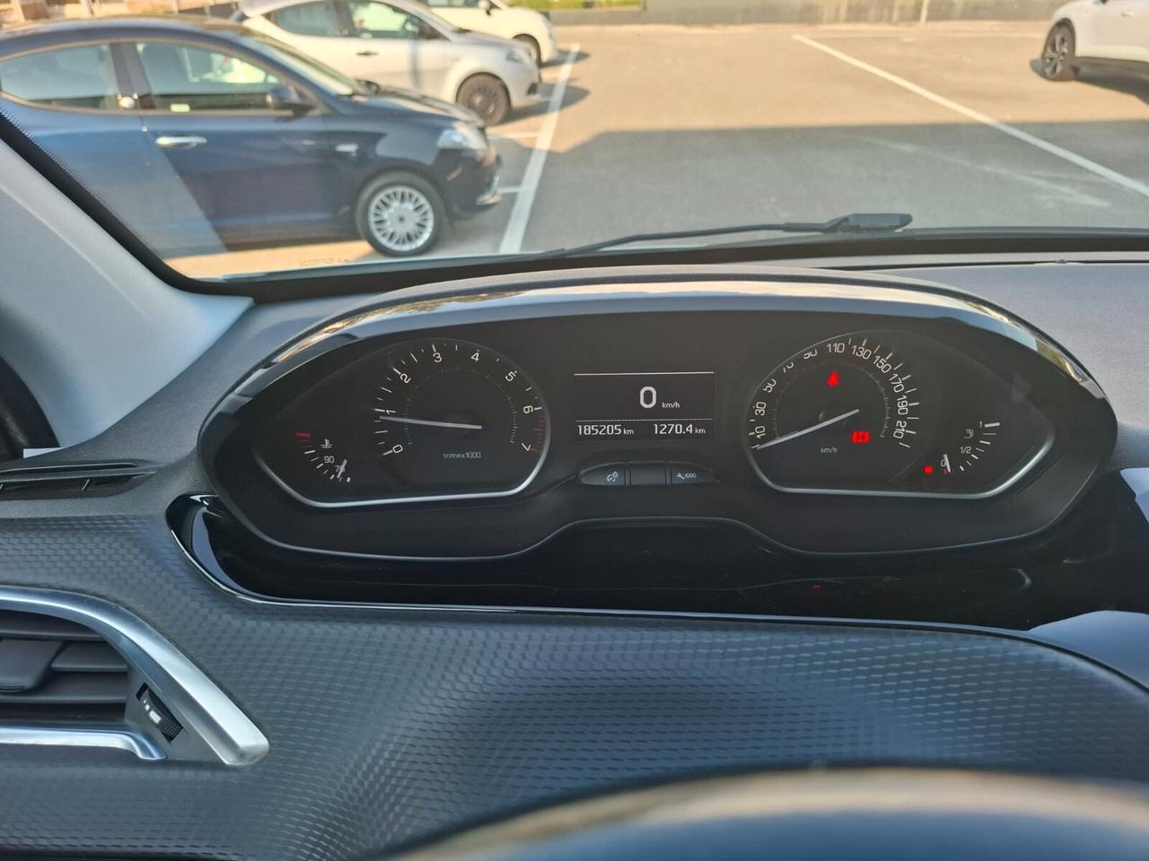 PEUGEOT 208 1.2 BENZINA/GPL 68 CV ALLURE