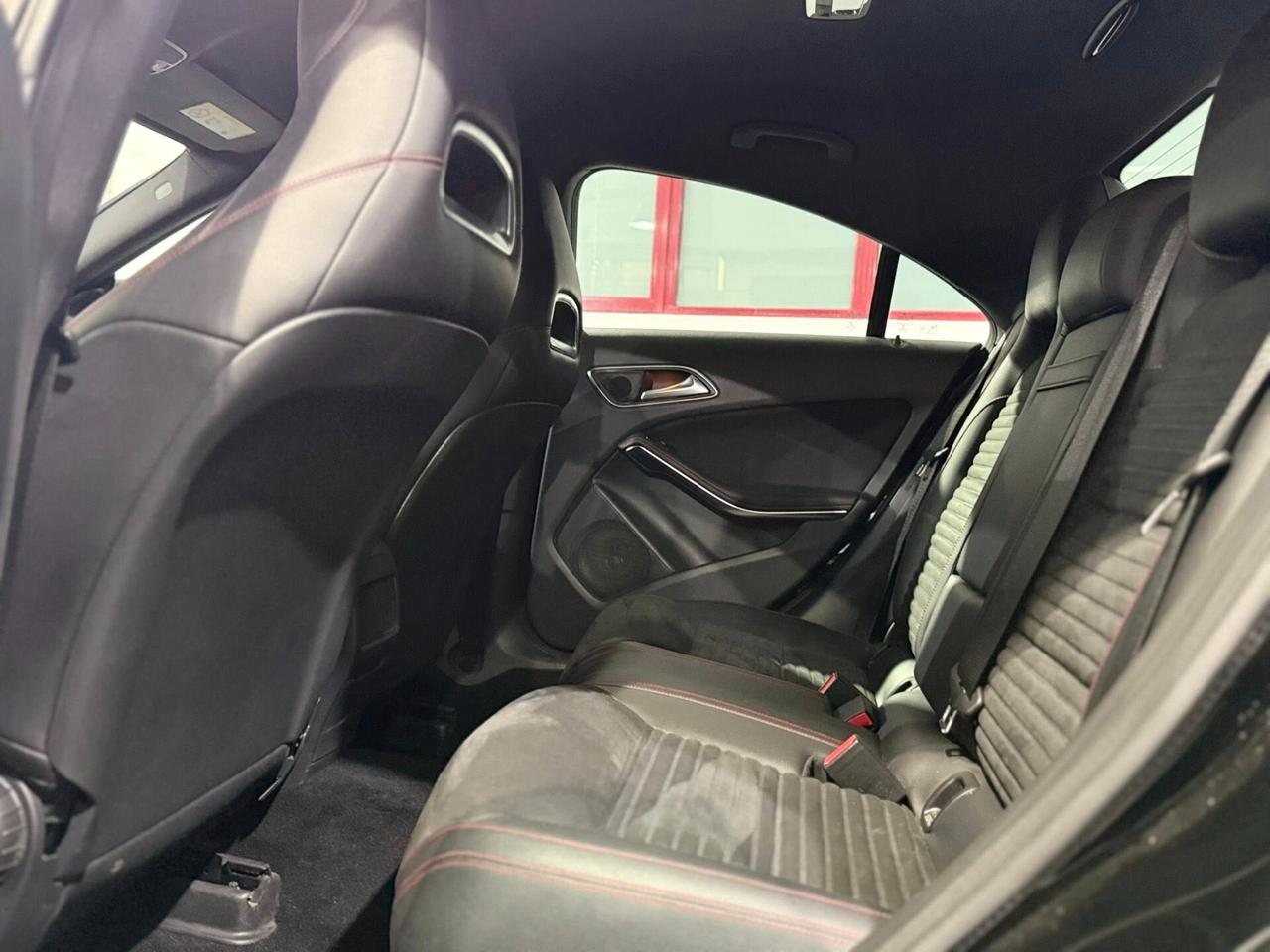 Mercedes CLA 200 CDI Premium Amg 136cv 2014