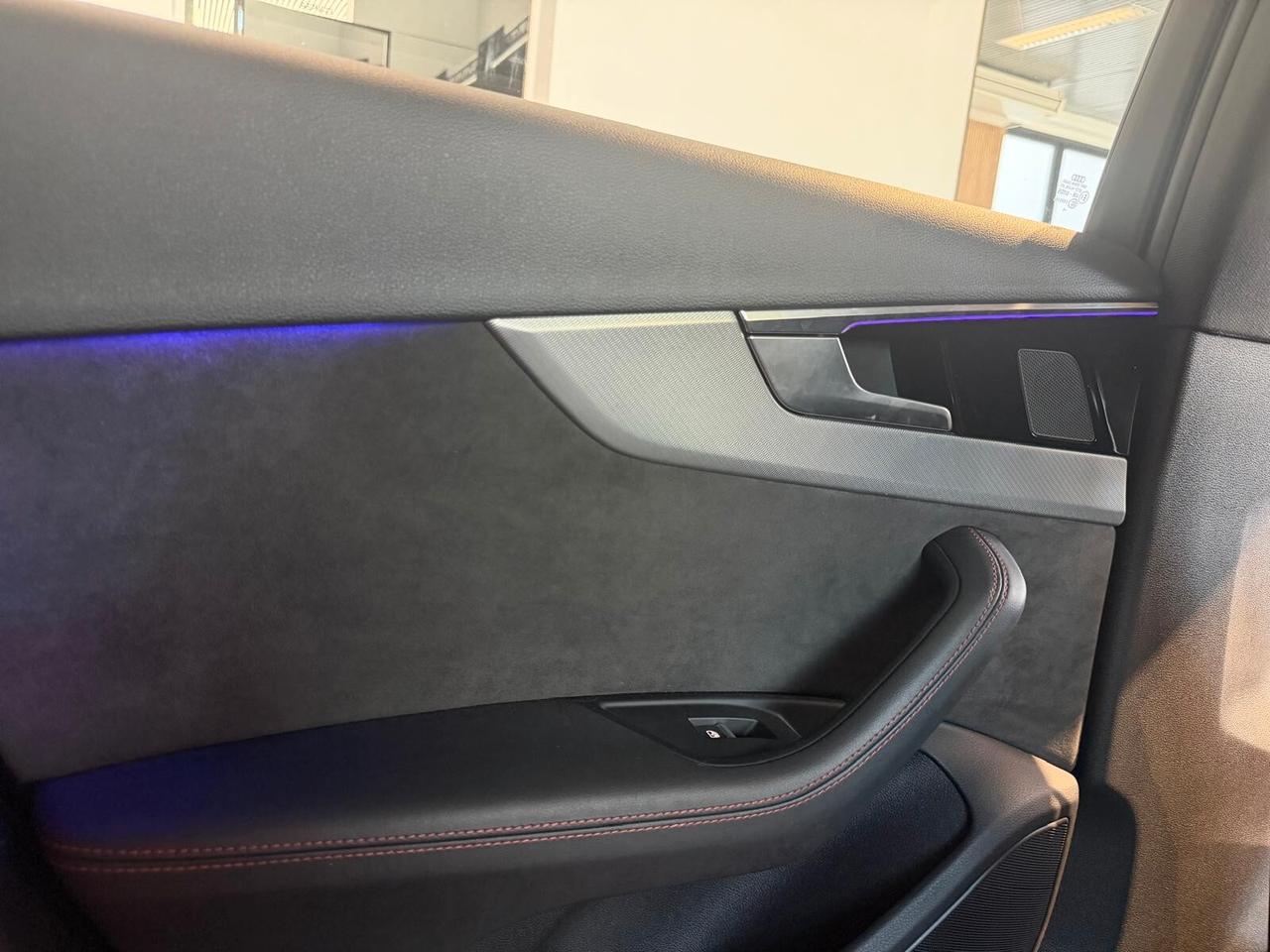 Audi A4 Avant 45 TDI quattro tiptronic S line edition