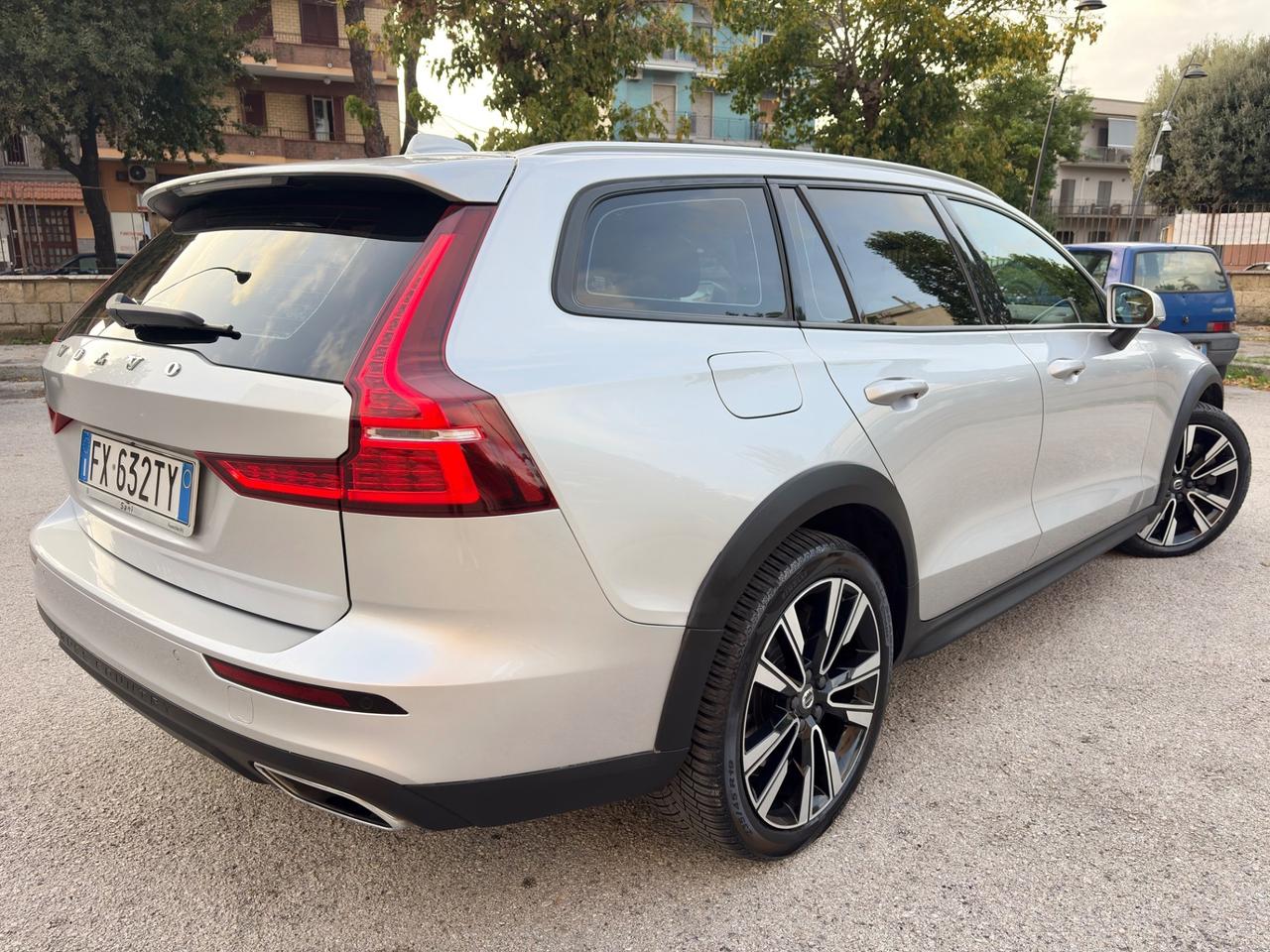 Volvo V60 Cross Country 4WD automatico
