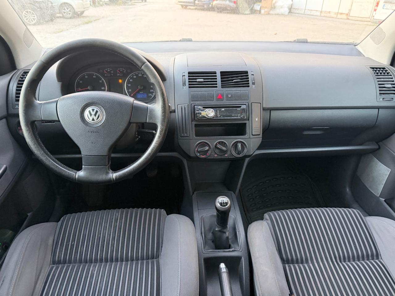 Volkswagen Polo 1.4 benzina 75CV 2006