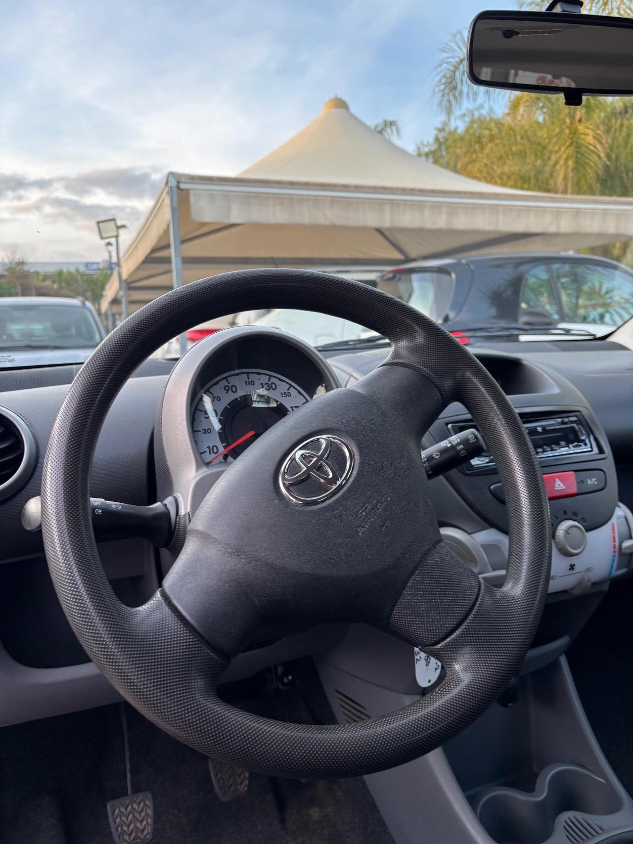 Toyota Aygo 1.0 12V VVT-i 5 porte 2008