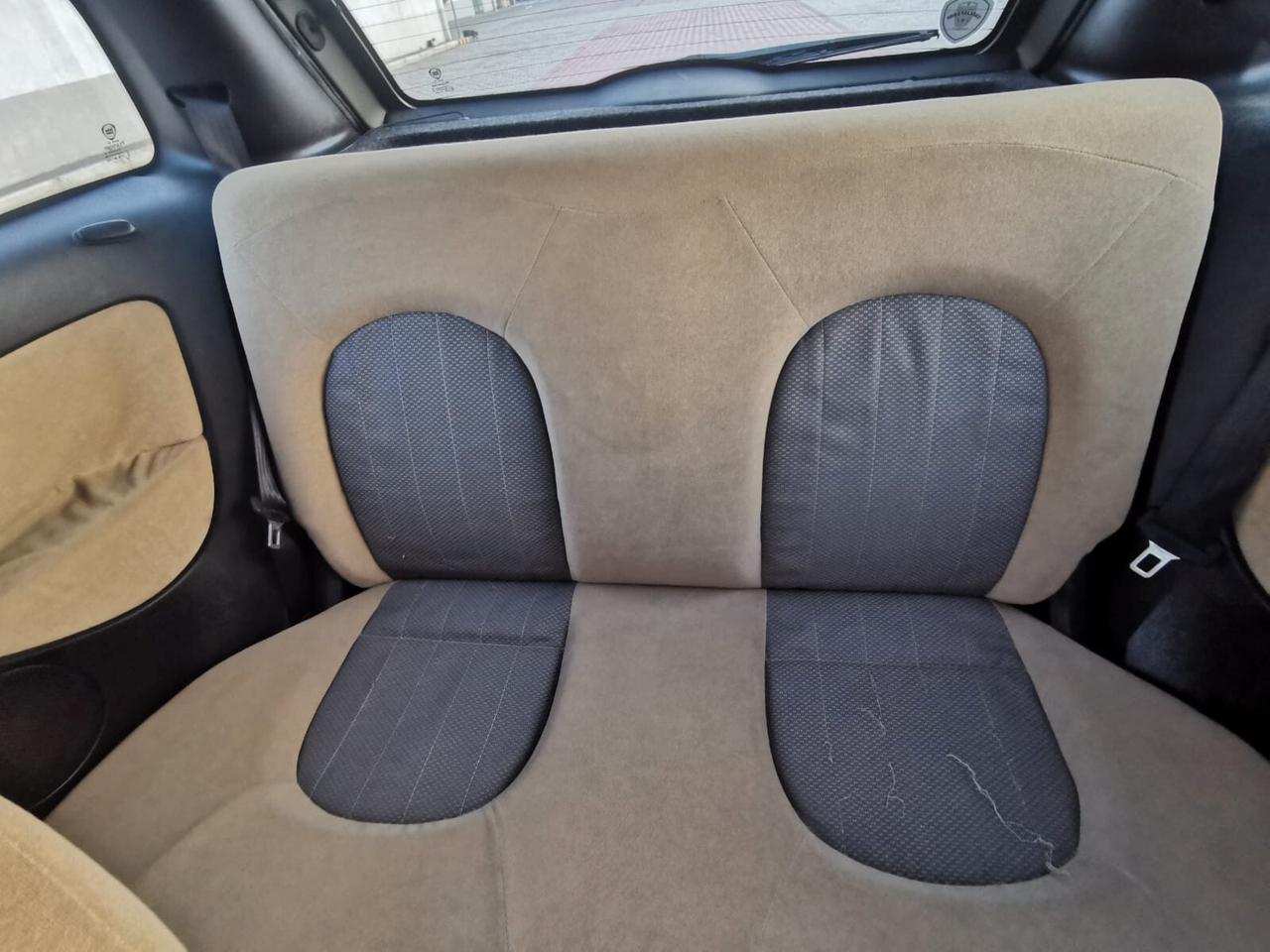 Lancia Ypsilon 1.2 Argento NEOPATENTATI