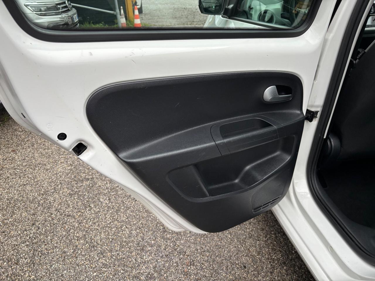 Volkswagen up! 1.0 5p. highUP! OK NEOPATENTATI