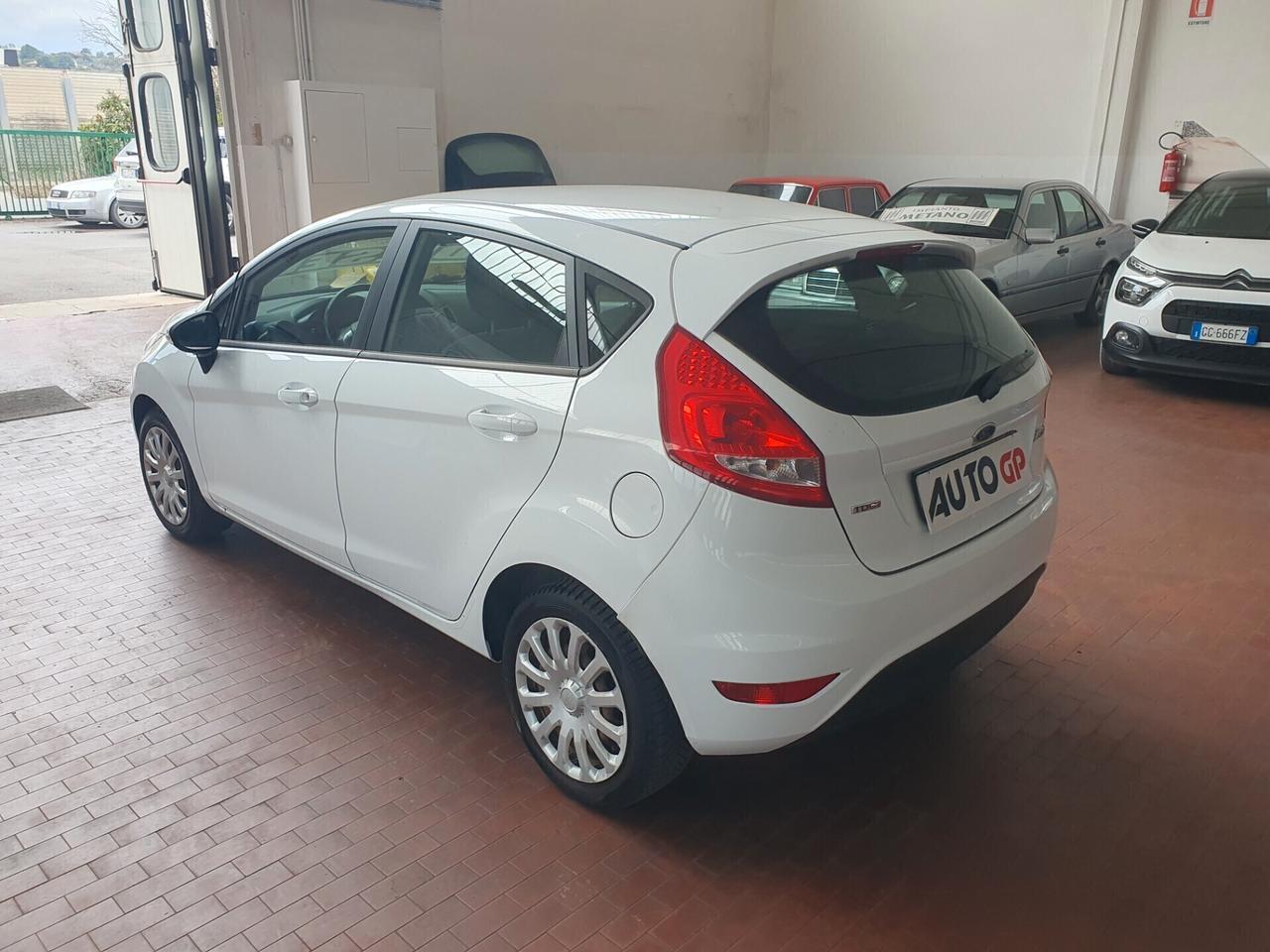 Ford Fiesta 1.4 TDCi 70cvNeopatent manuale 2011