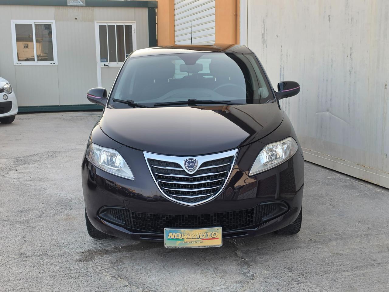 Lancia Ypsilon Paris 1.2 benzina 70cv