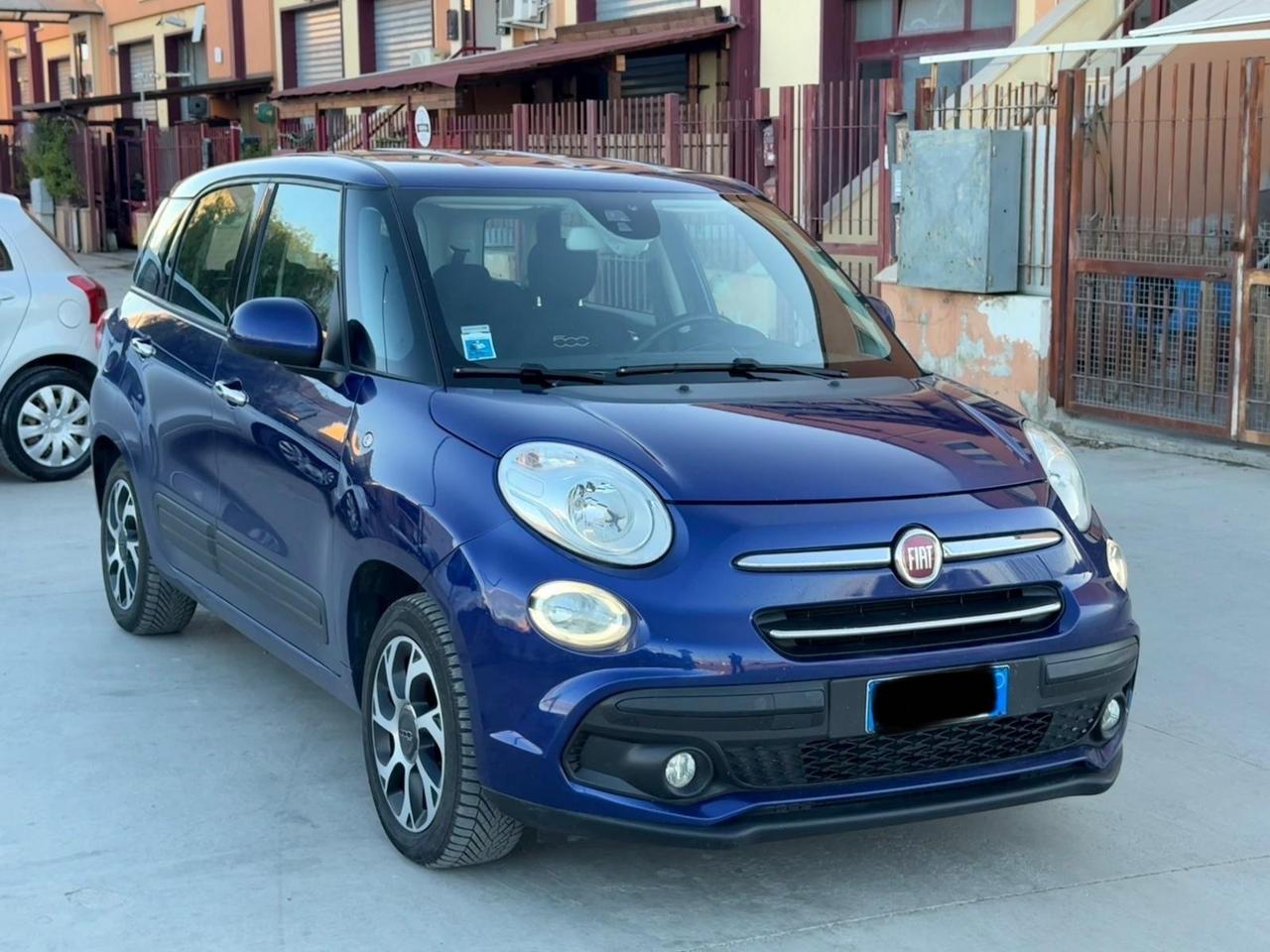 Fiat 500L Wagon 1.6 Multijet 120 CV Mirror