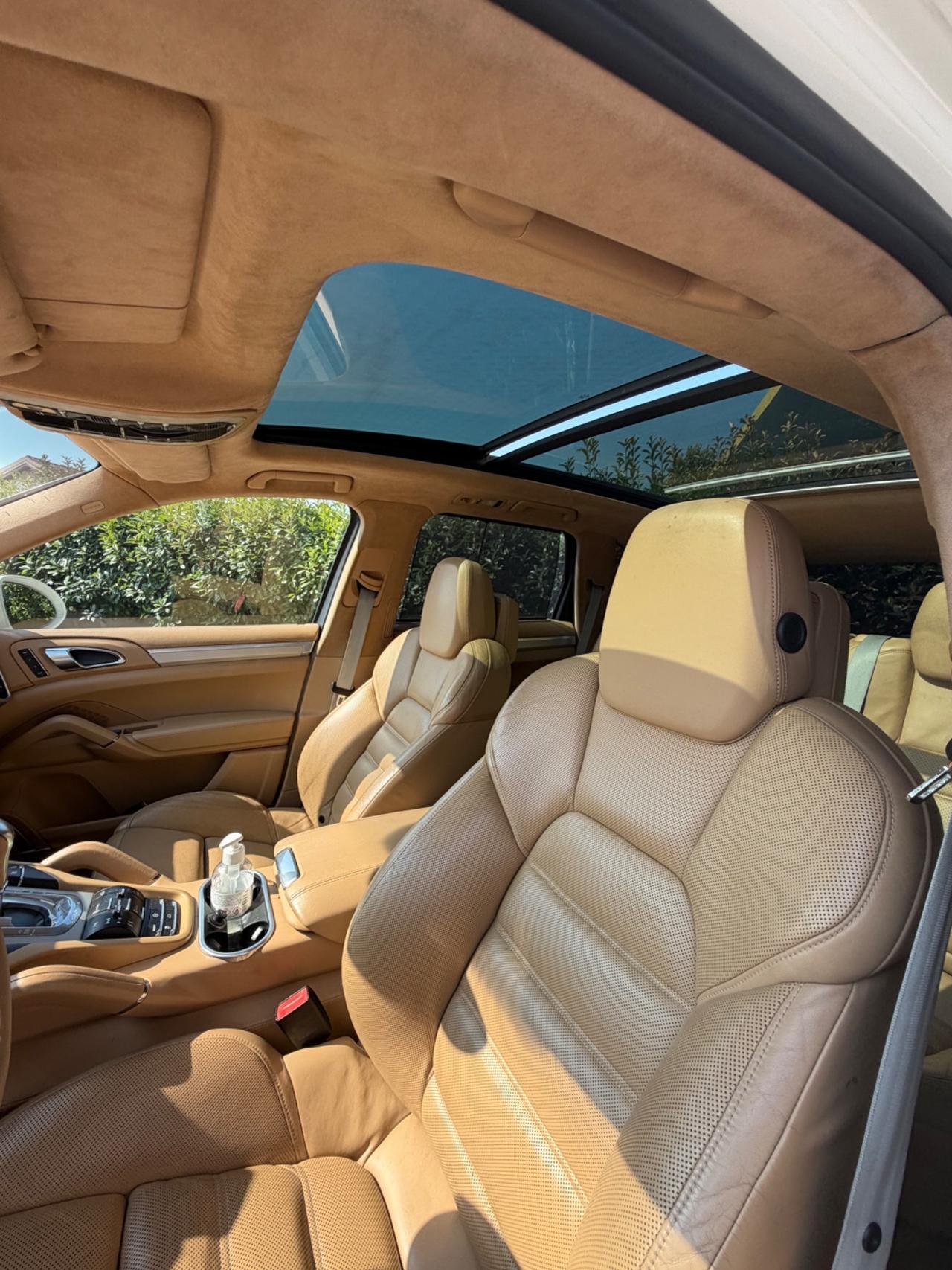 Porsche Cayenne 4.8 Turbo noleggio subentro