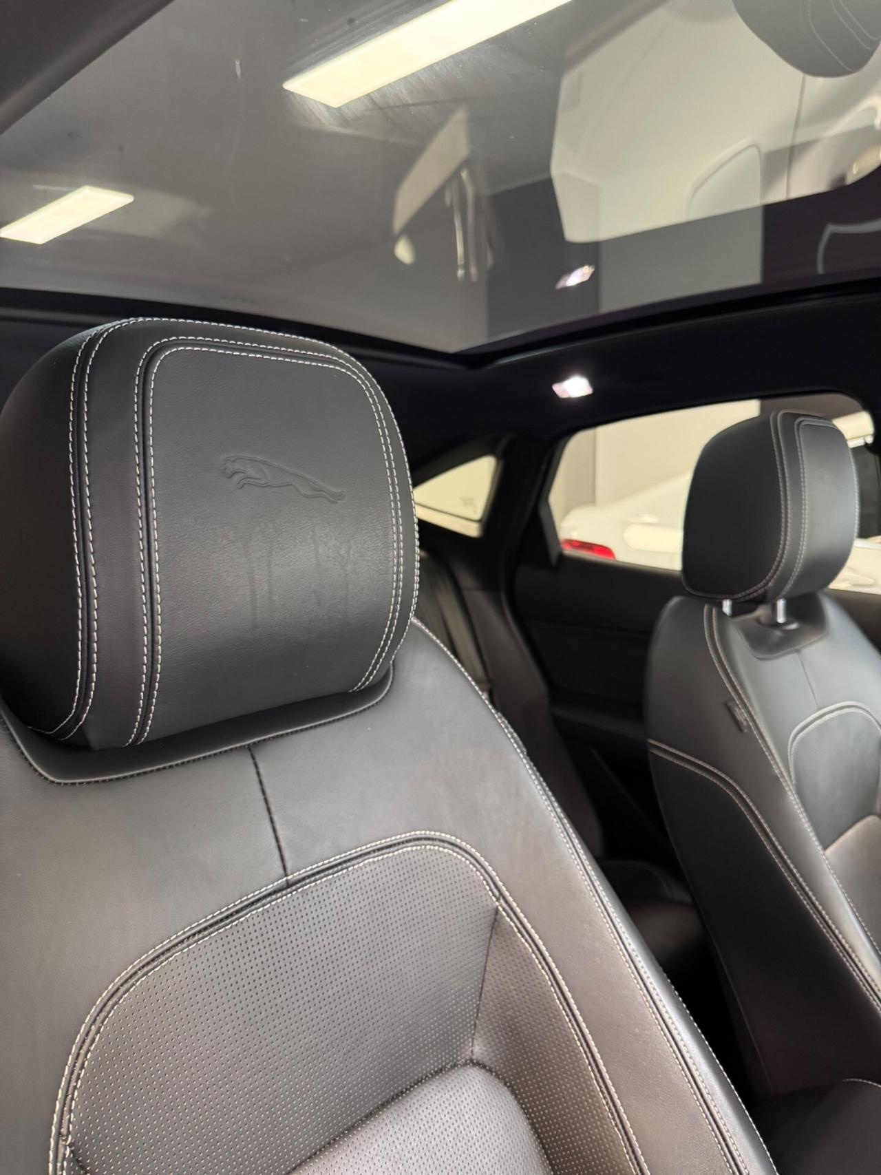 Jaguar E-Pace 2.0D 180 CV AWD R-Dynamic HSE Tetto