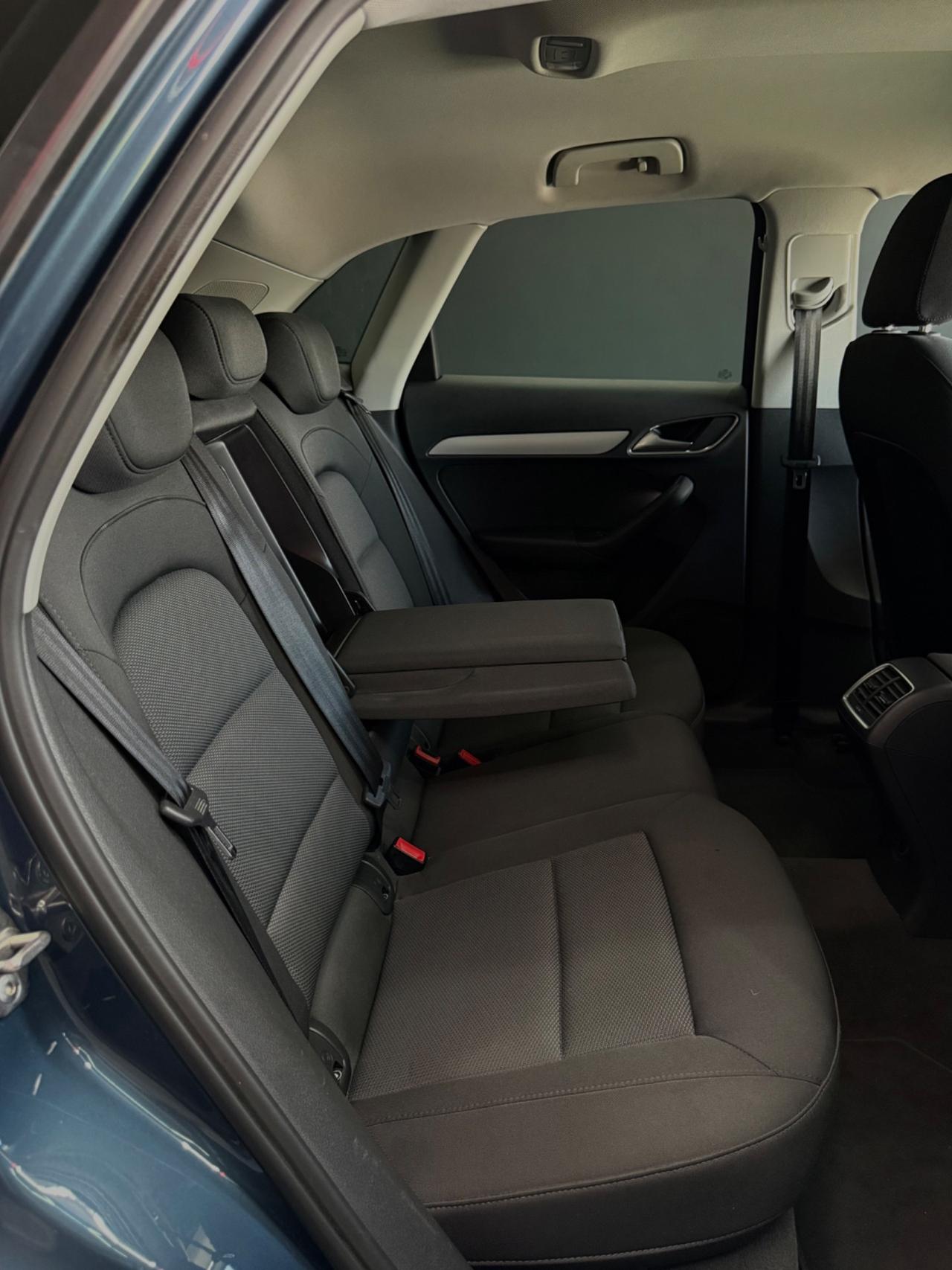 Audi Q3 2.0 TDI 120 CV S tronic line Edition 2018