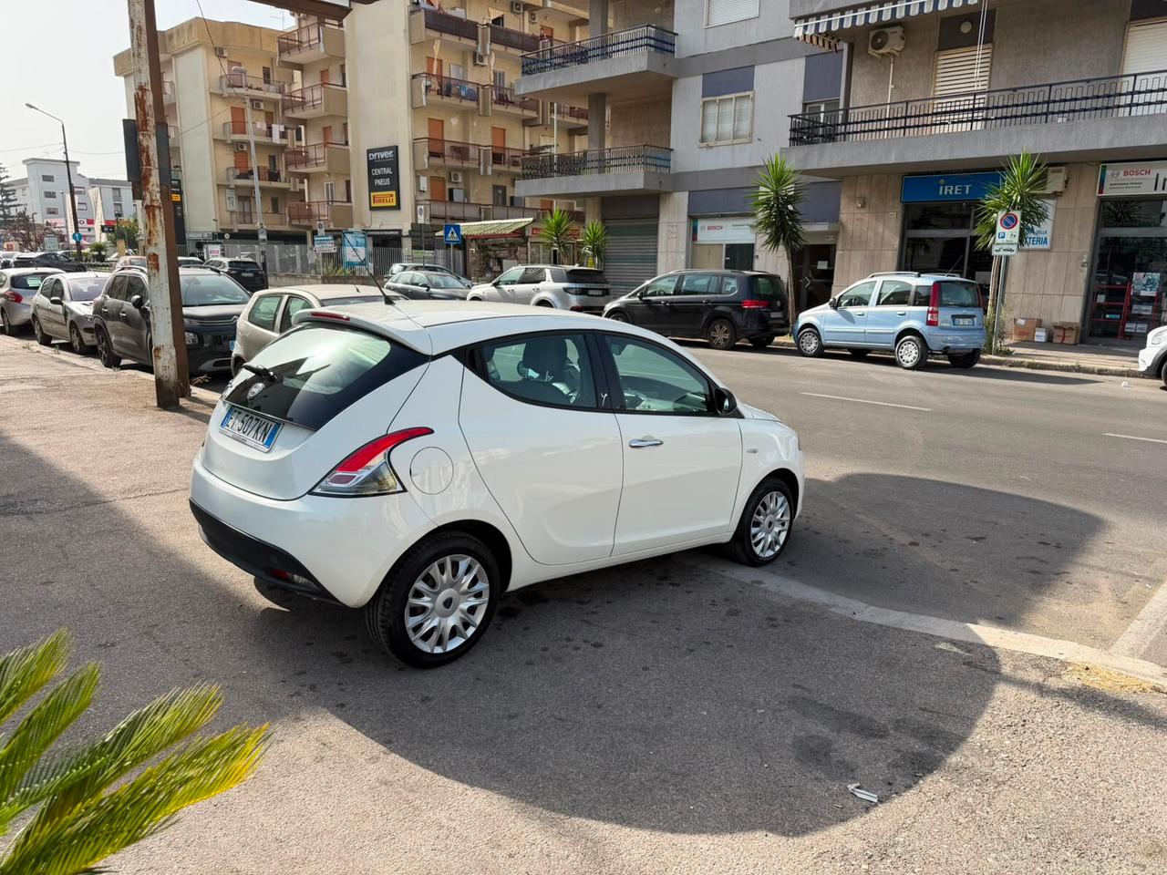 Lancia Ypsilon 1.2 69 BENZINA CV 5 porte S&S Silver - ANNO 2013 - NEOPATENTATO