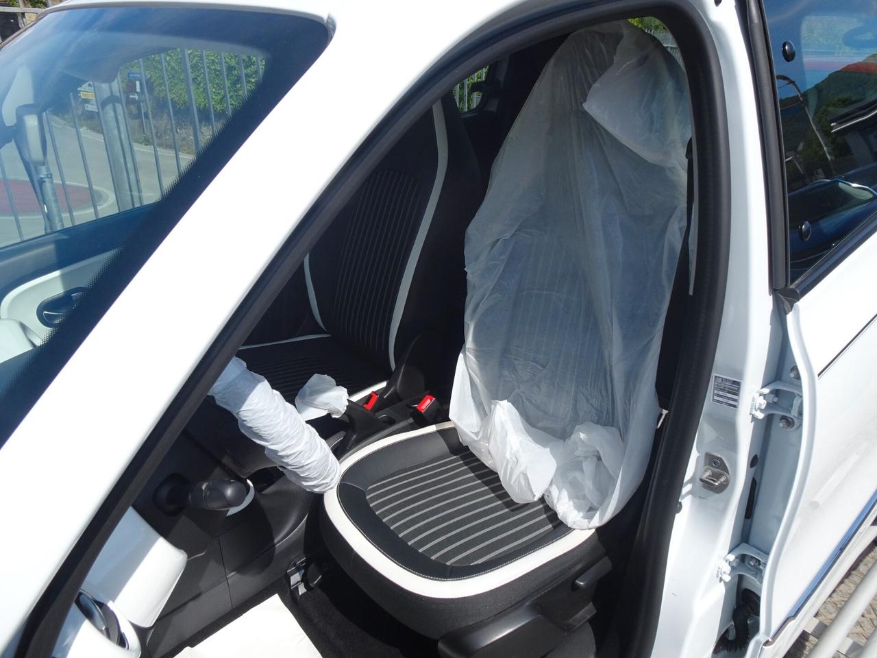 RENAULT TWINGO INTENS
