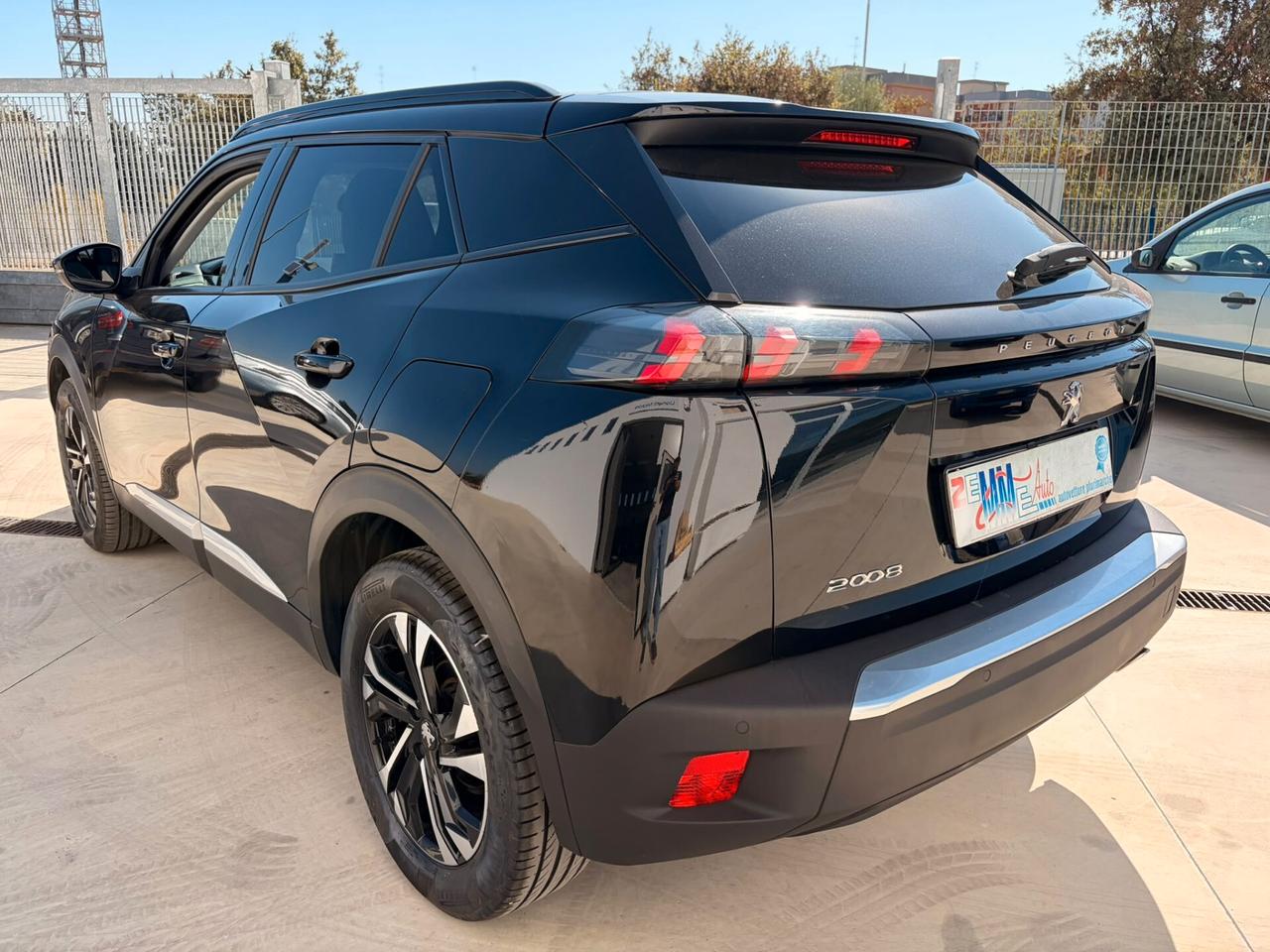 Peugeot 2008 BlueHDi 130 S&S EAT8 Allure Pack