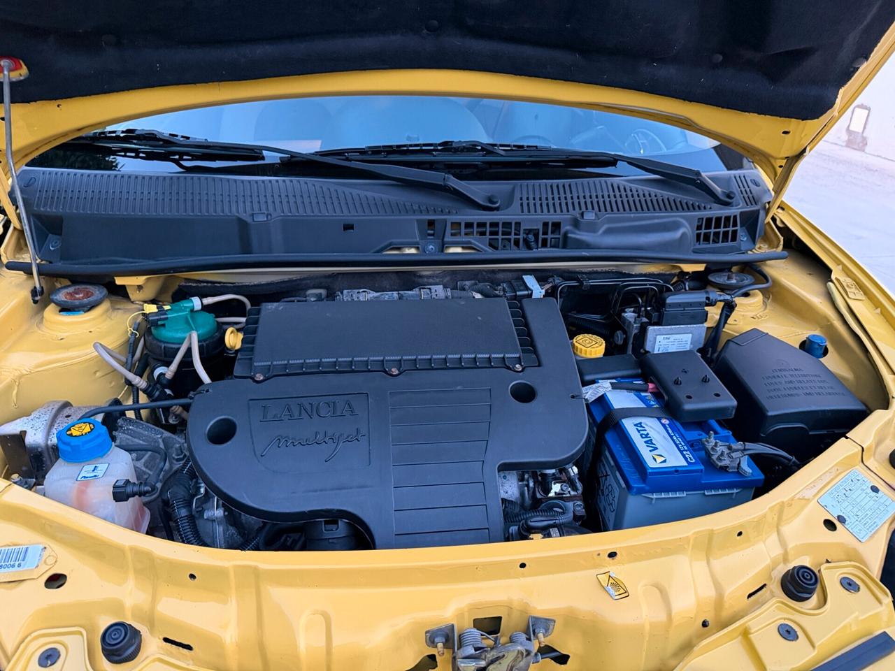 Lancia Ypsilon 1.3 MJT 75 CV Elle