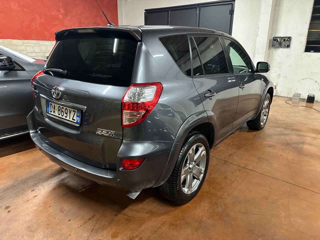 Toyota RAV 4 RAV4 Crossover 2.2 D-4D 150 CV DPF Luxury