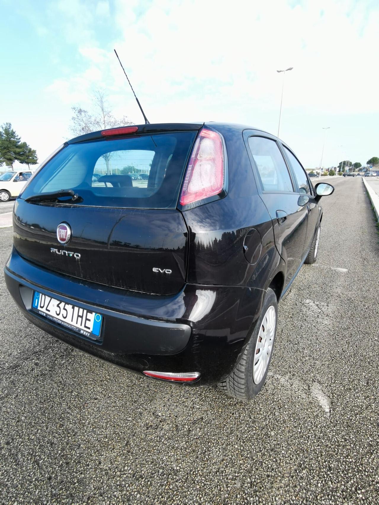 Fiat Punto Evo 1.4 5P. Dynamic Natural Power