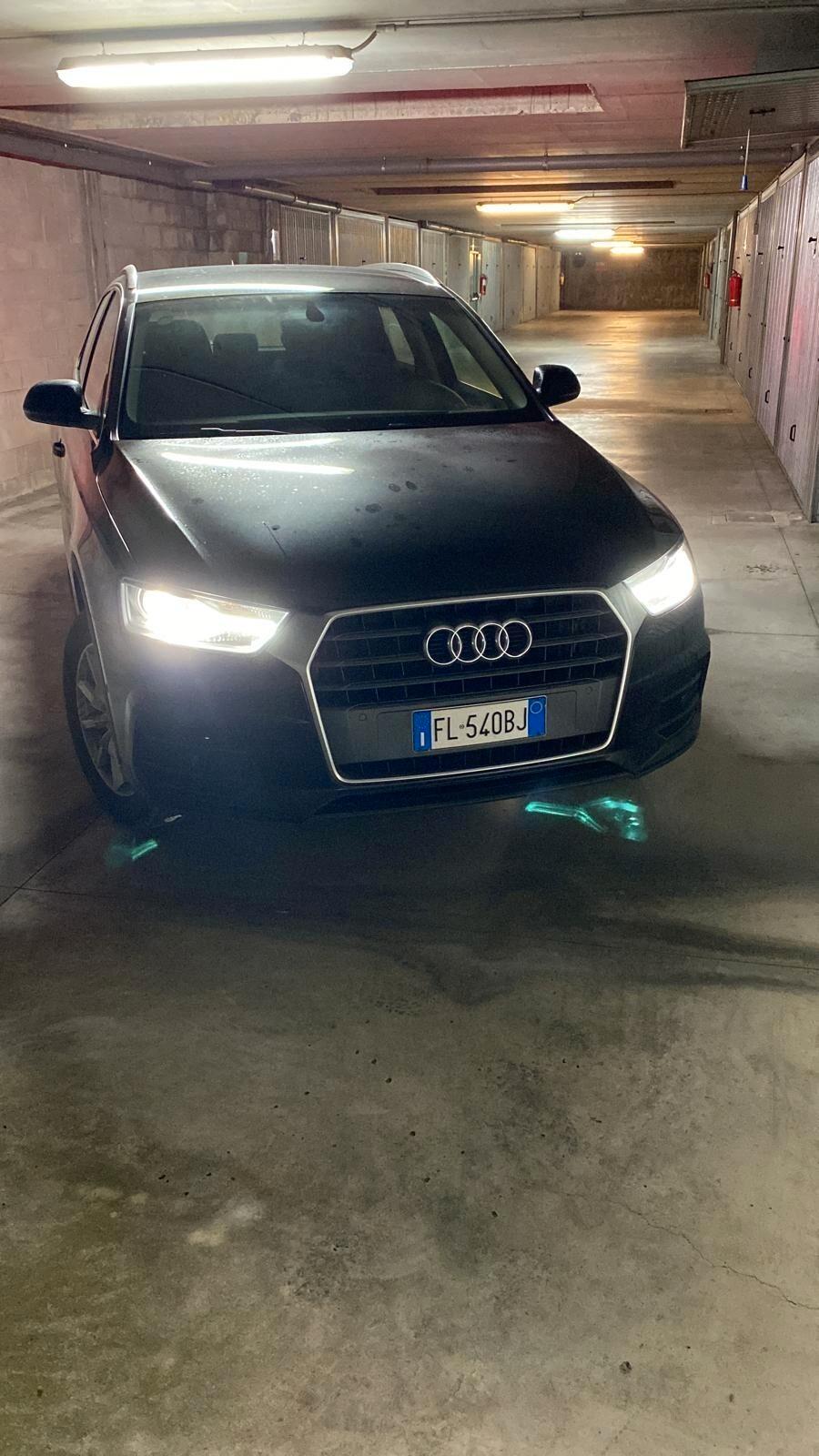 Audi Q3 2.0 TDI 120 CV S tronic Business UNICO PROPRIETARIO