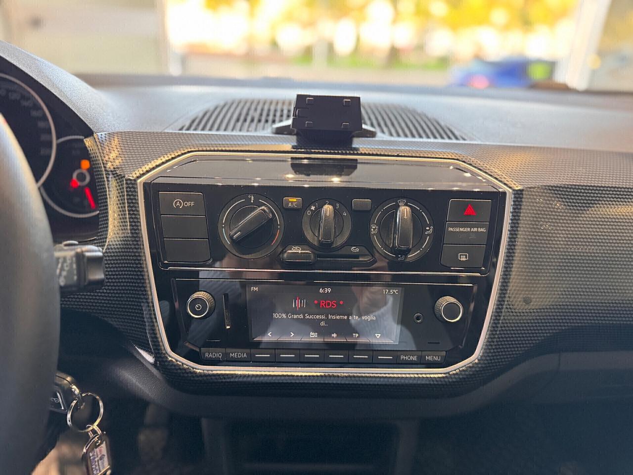 Volkswagen up! 1.0 5p. move “62.000KM”