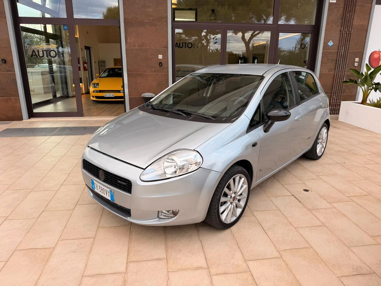 Fiat Grande Punto 1.3 MJT 75 CV 5 porte Dynamic