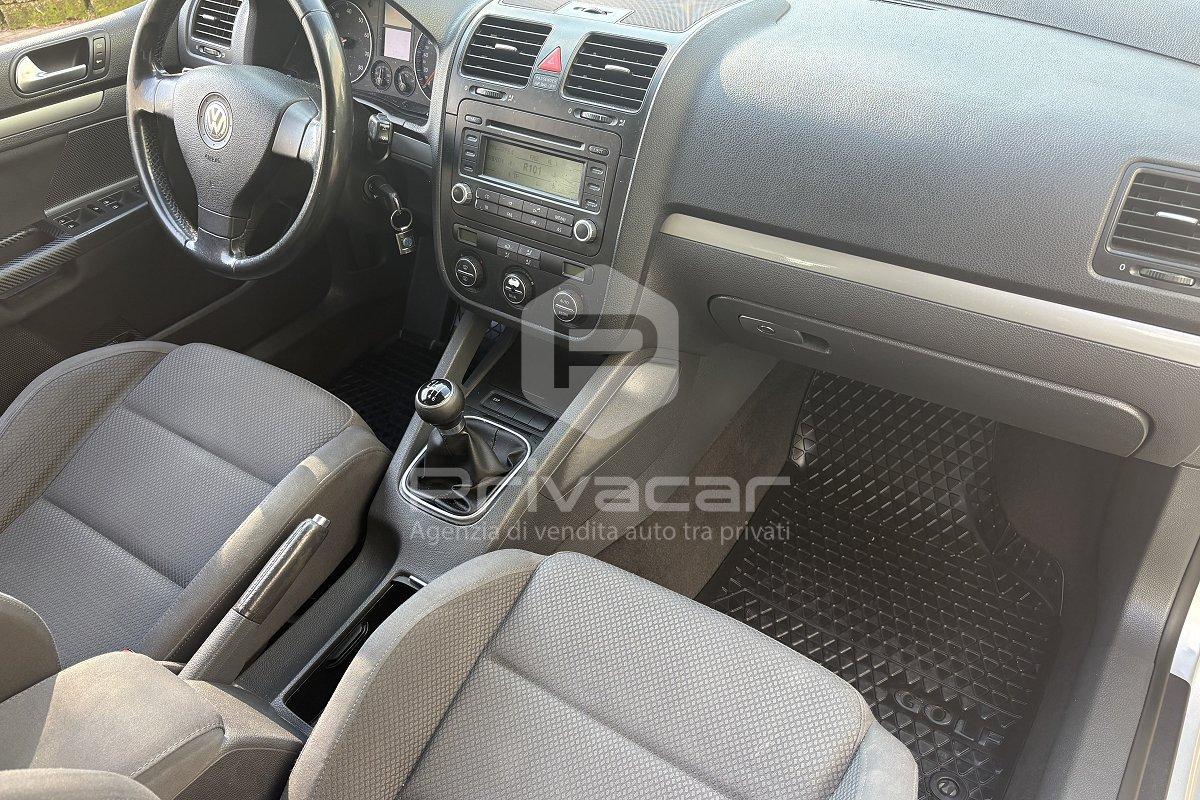 VOLKSWAGEN Golf 1.6 16V FSI 5p. Comfortline