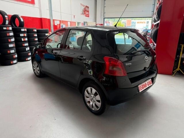 Toyota Yaris 1.0 5 porte