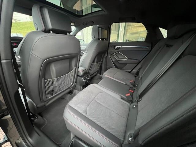 Audi Q3 Sportback 40 tdi Q. 200cv S-tr. S-line, Tetto, 19"