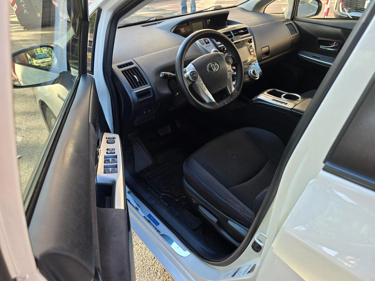 Toyota Prius Prius+ 1.8 Active