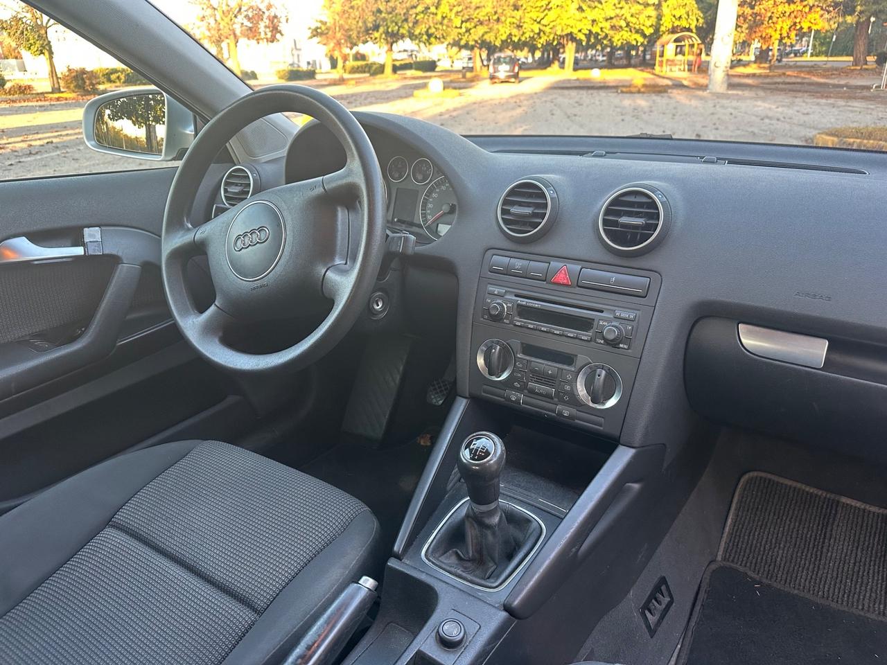 Audi A3 1.6 Attraction
