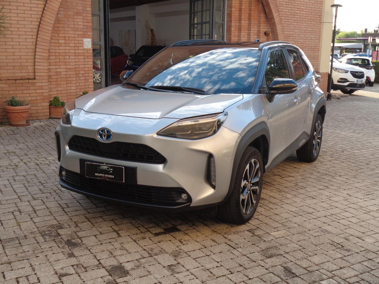 Toyota Yaris Cross 1.5 Hybrid 5p. E-CVT Trend ARGENTO E NERA NESSUN VINCOLO DI FINANZIAMENTO