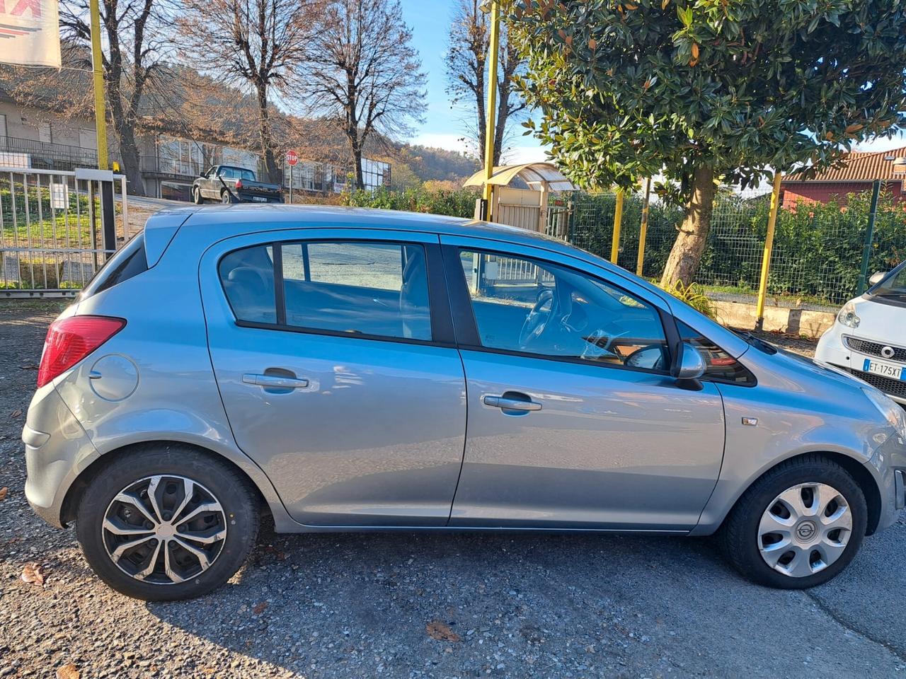 Opel Corsa 1.2 5 porte Elective