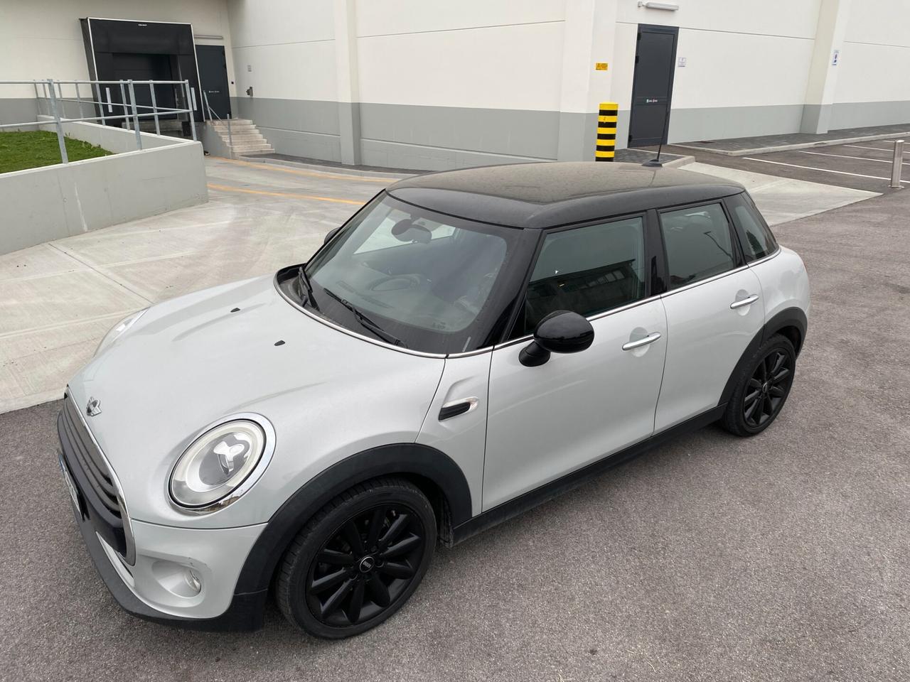 Mini 1.5 Cooper D 5 porte