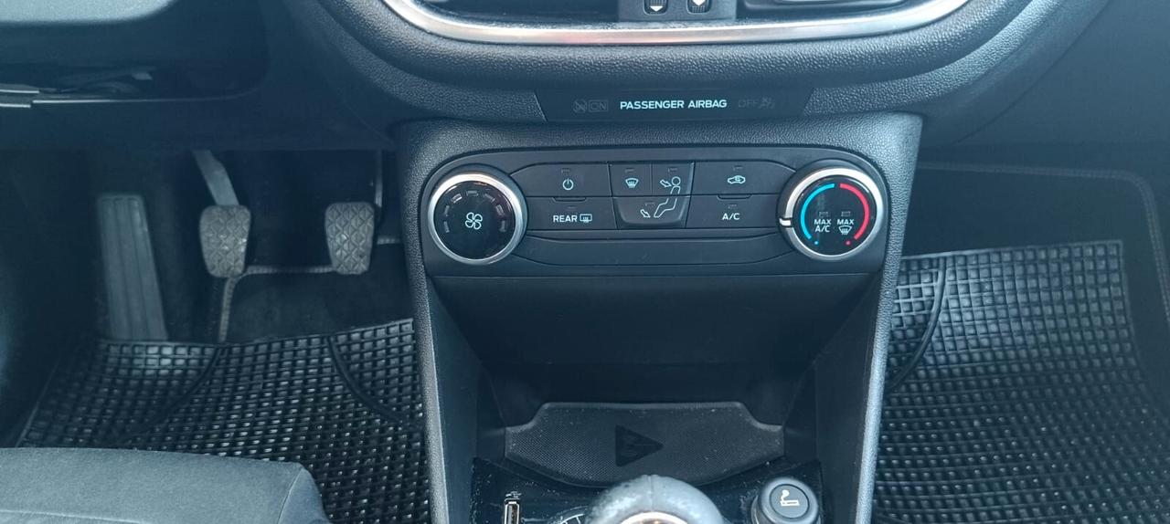 Ford Fiesta 1.1 85 CV 5 porte Titanium