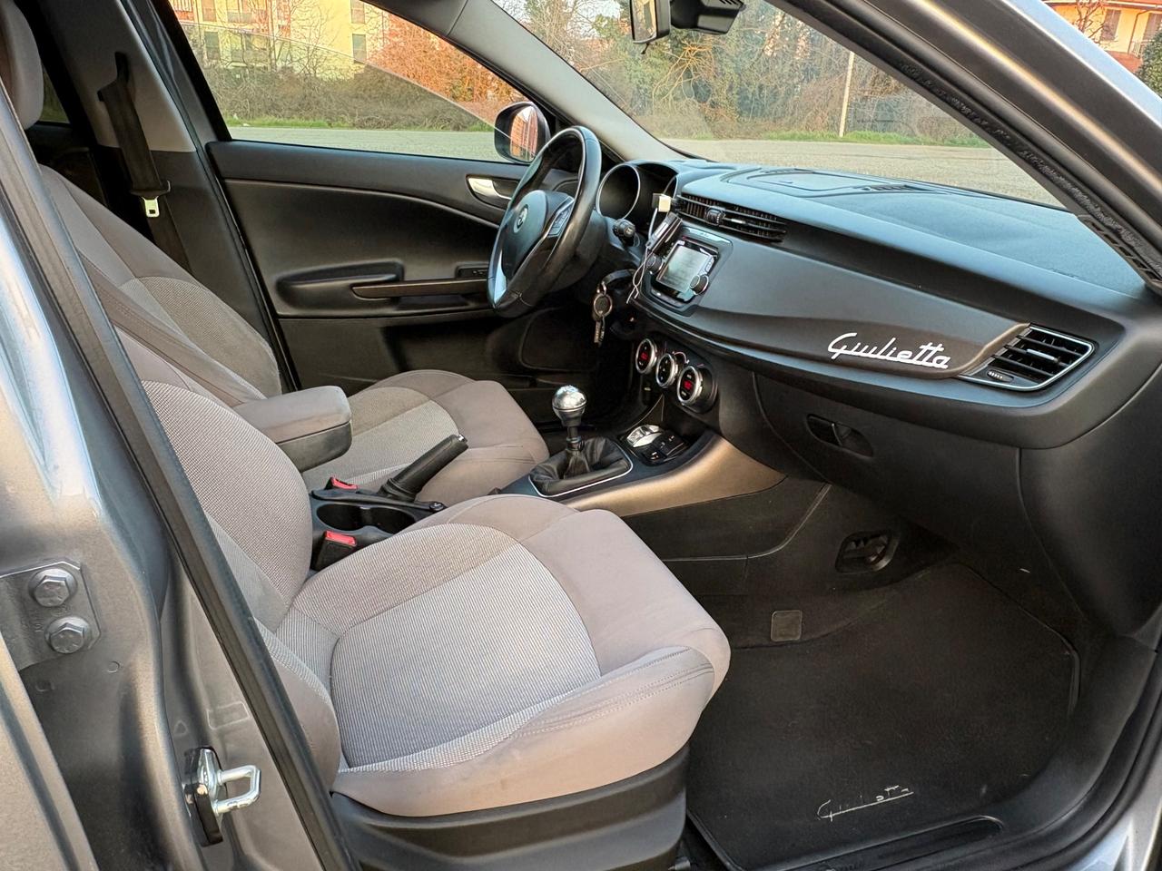 Alfa Romeo Giulietta 1.6 JTDm-2 105 CV Distinctive