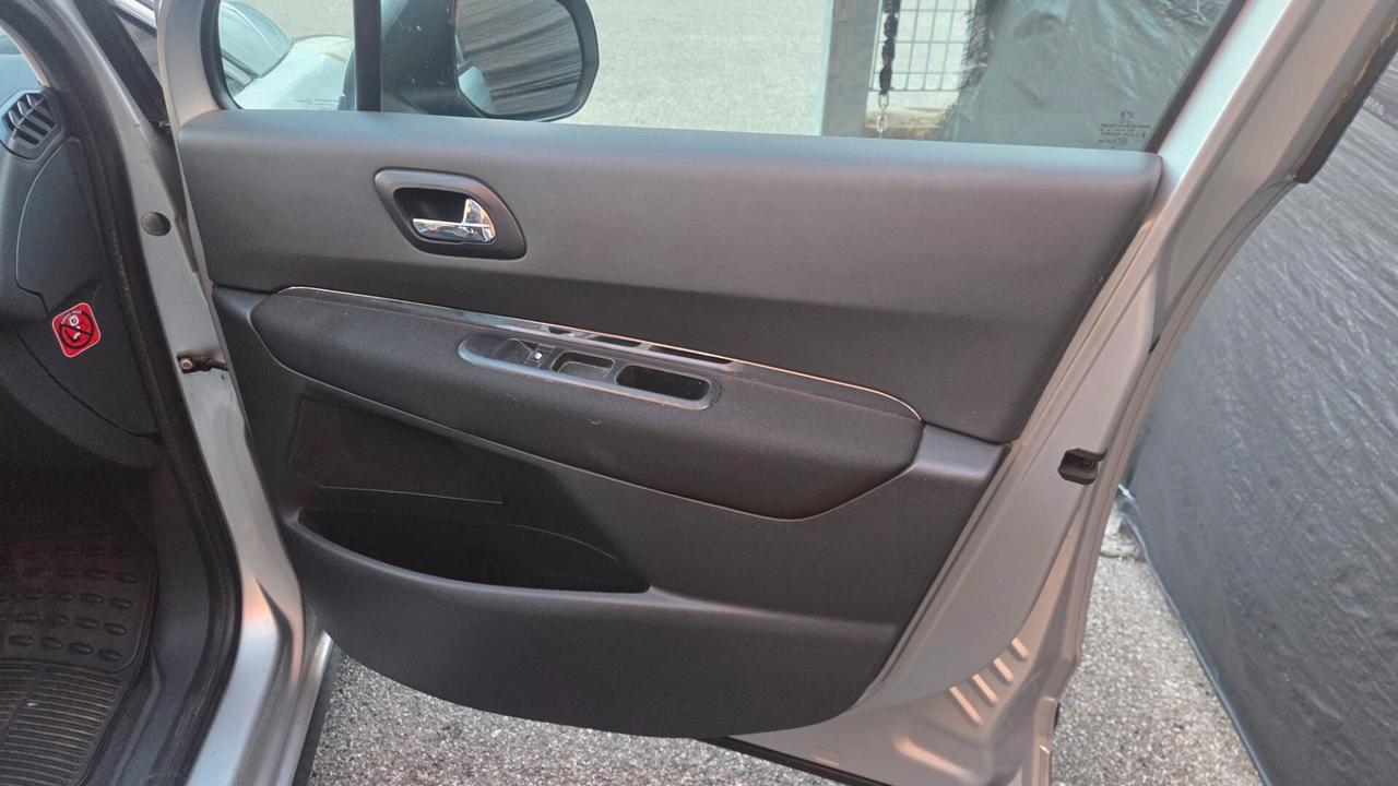 Peugeot 3008 1.6 VTi 120CV Premium unico proprietario