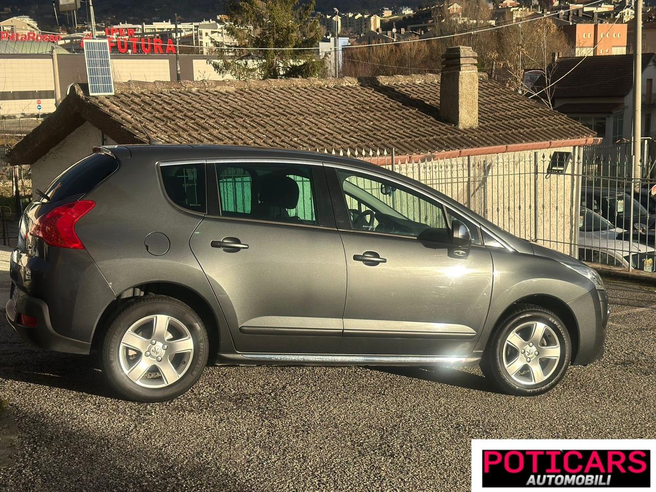 Peugeot 3008 1.6 HDi 110CV cambio robotizzato Tecno