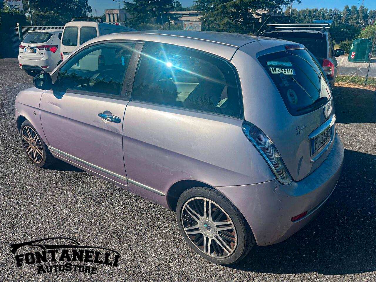 Lancia Ypsilon 1.2 Versus