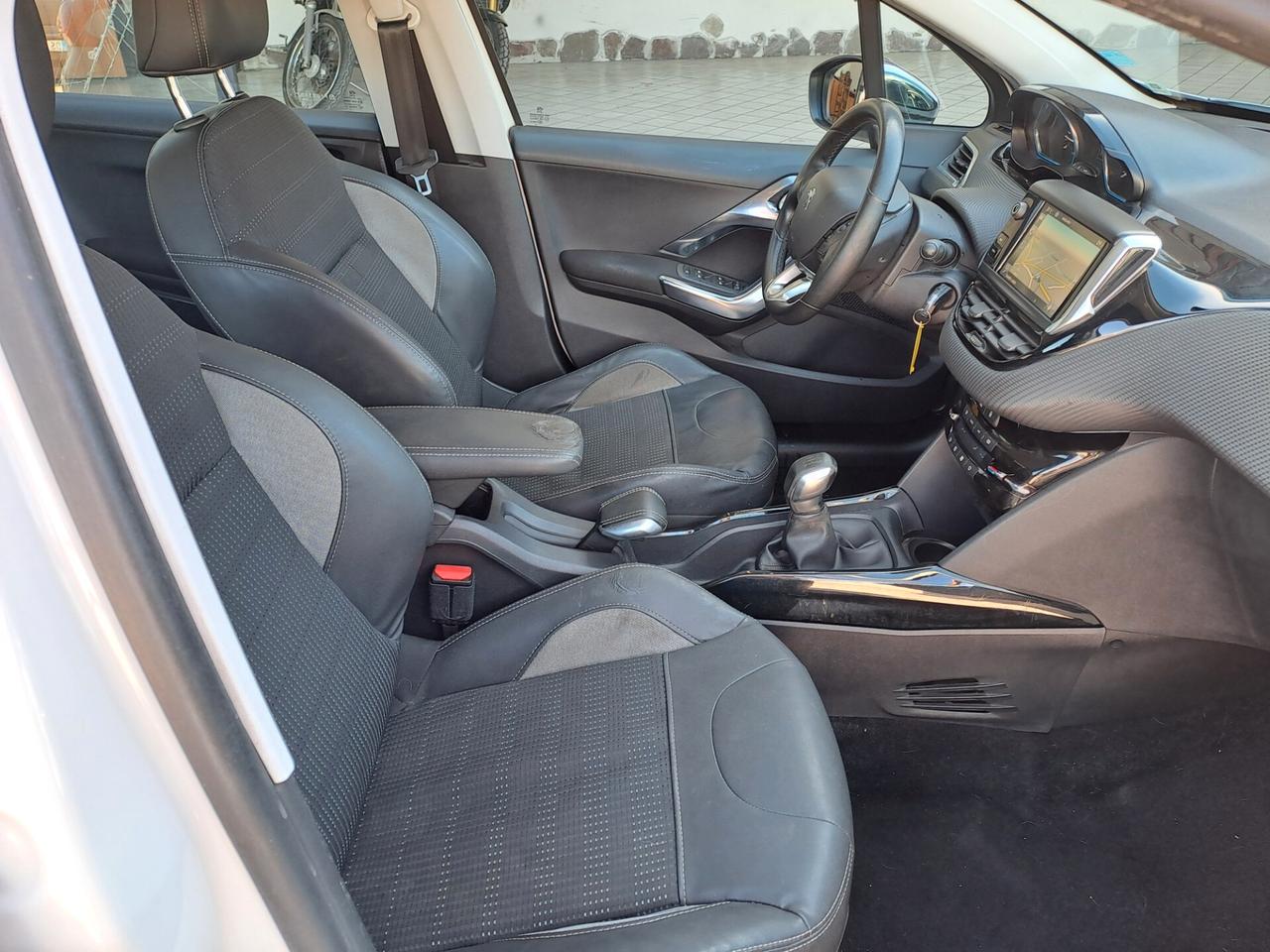 Peugeot 2008 1.2 PureTech 82 Allure