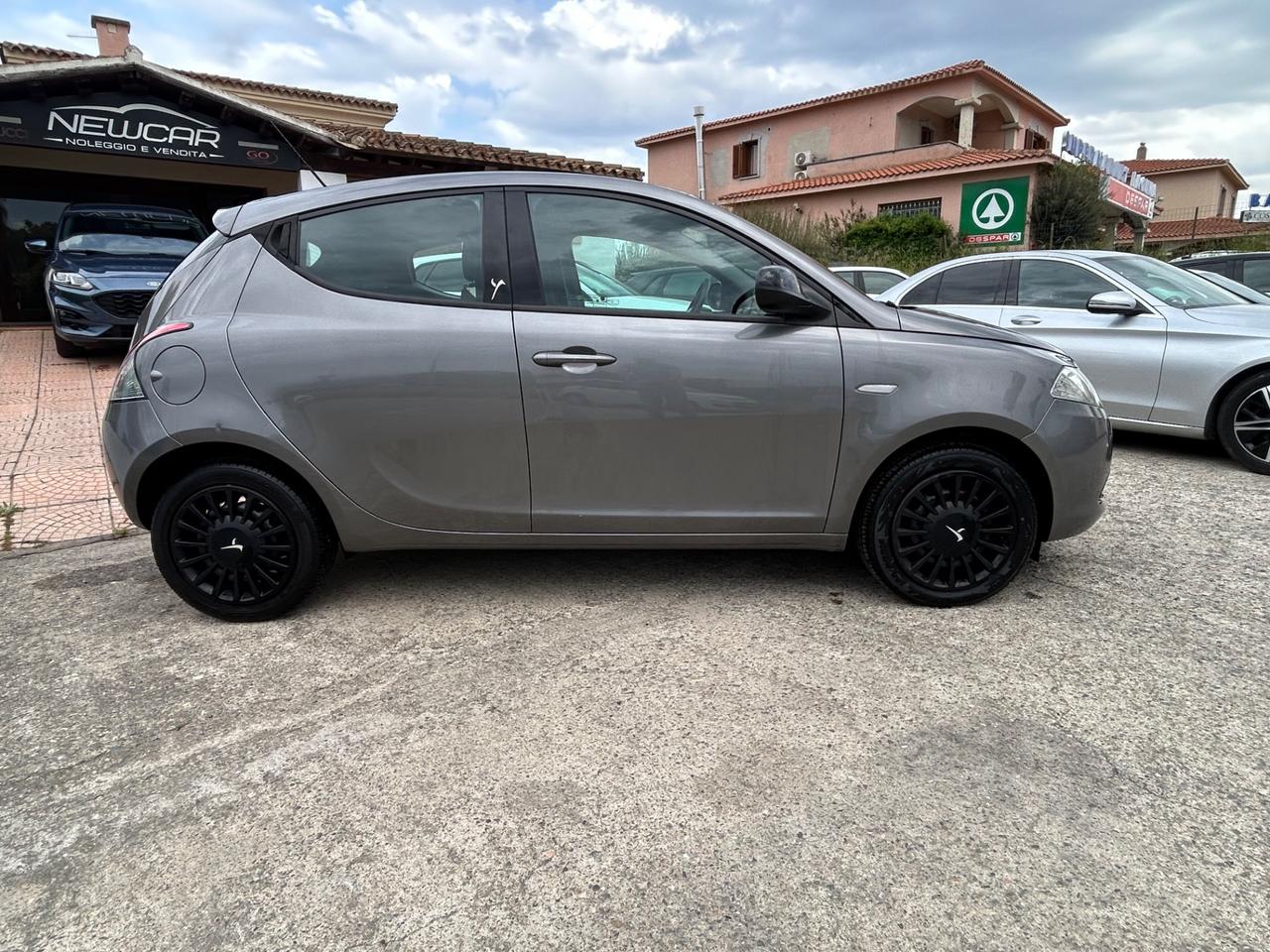 Lancia Ypsilon 1.3 MJT 16V 95 CV 5 porte S&S Elefantino