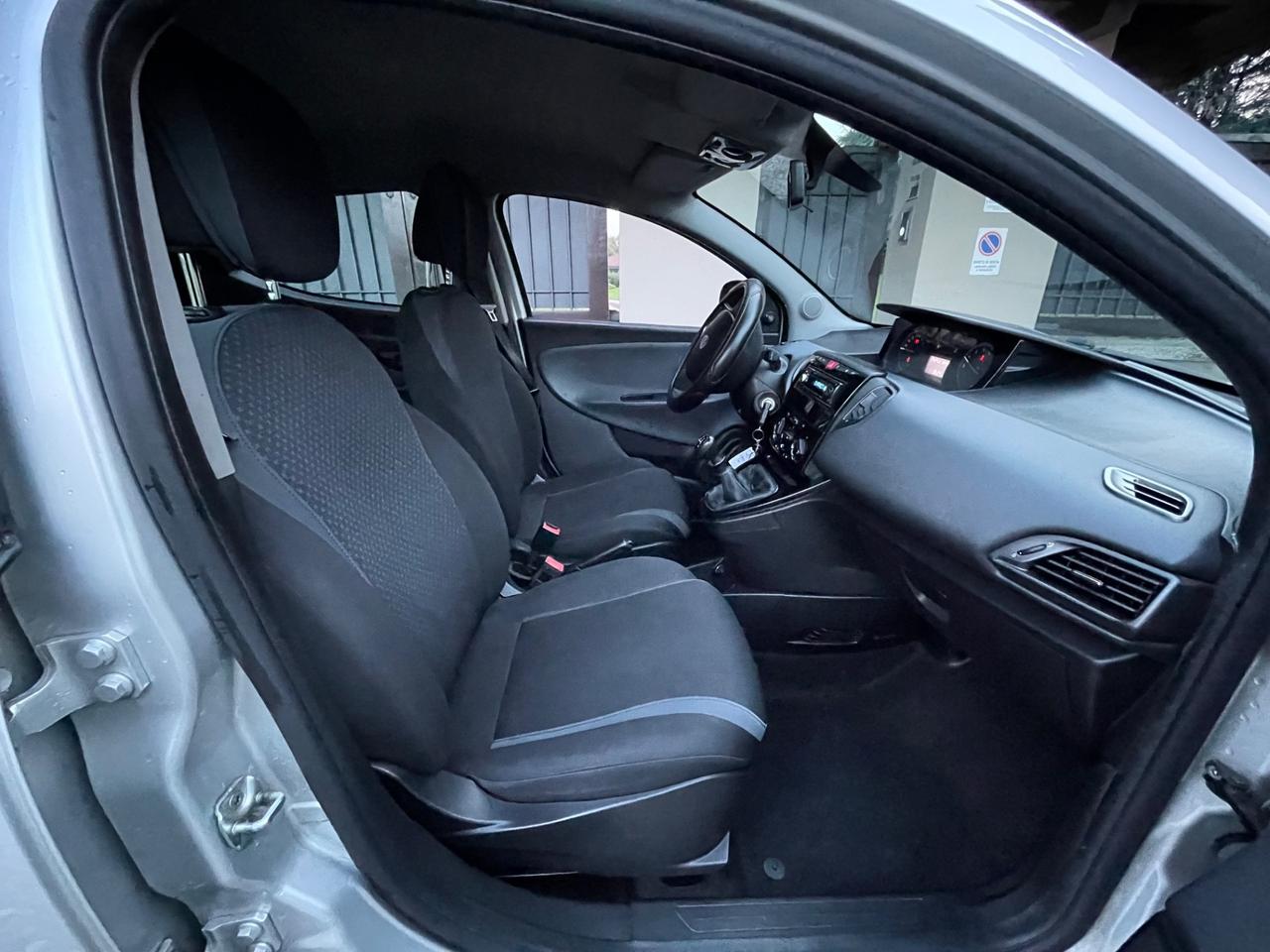 Lancia Ypsilon 1.2 69 CV 5 porte Gold *UNICO PROPRIETARIO*