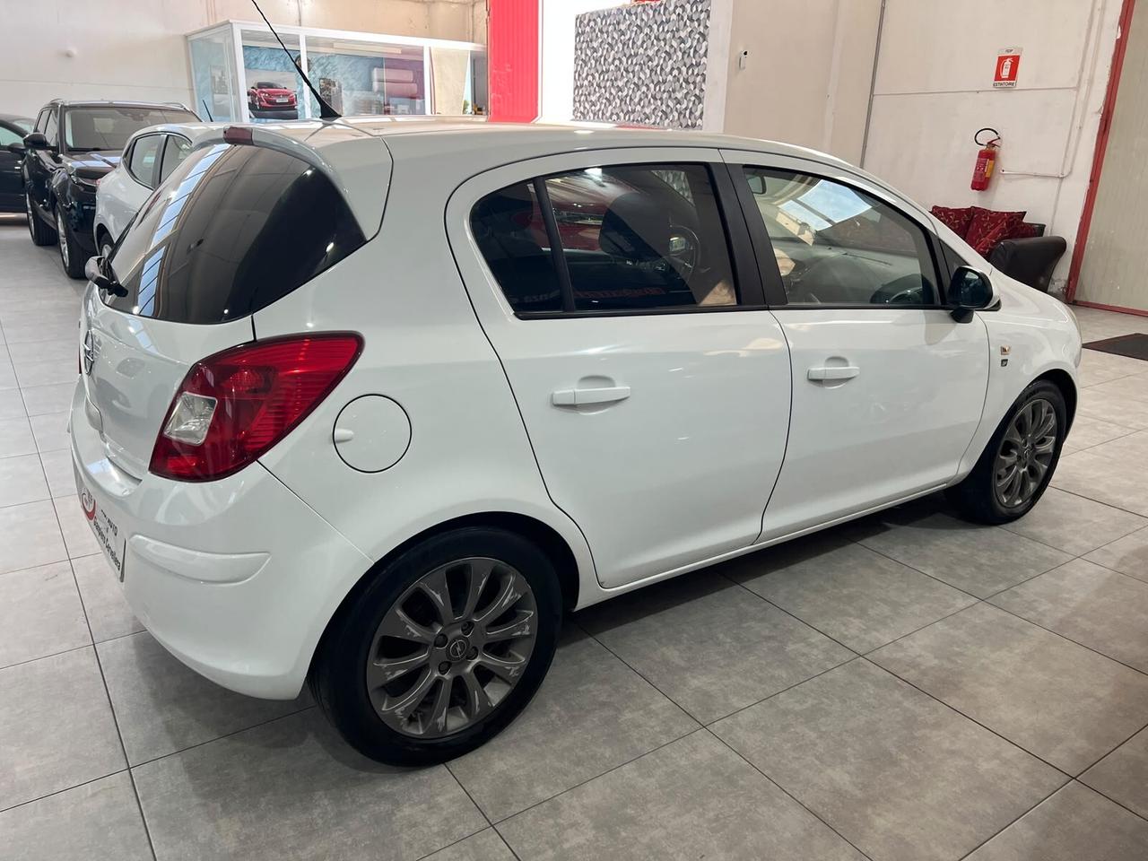 Opel Corsa 1.2 85 CV GPL 5 porte Club 2010