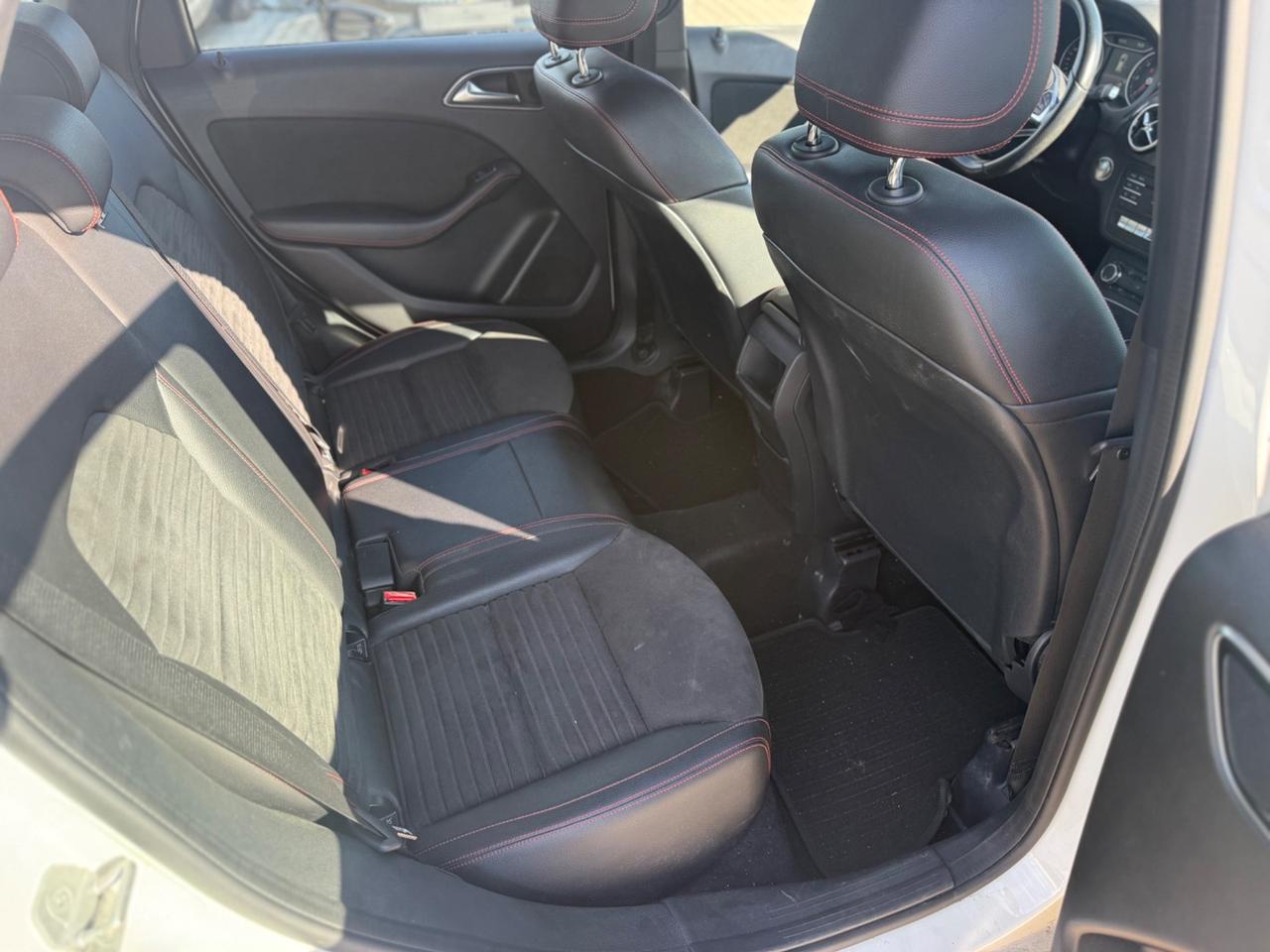 Mercedes-benz B 200 d Automatic Premium