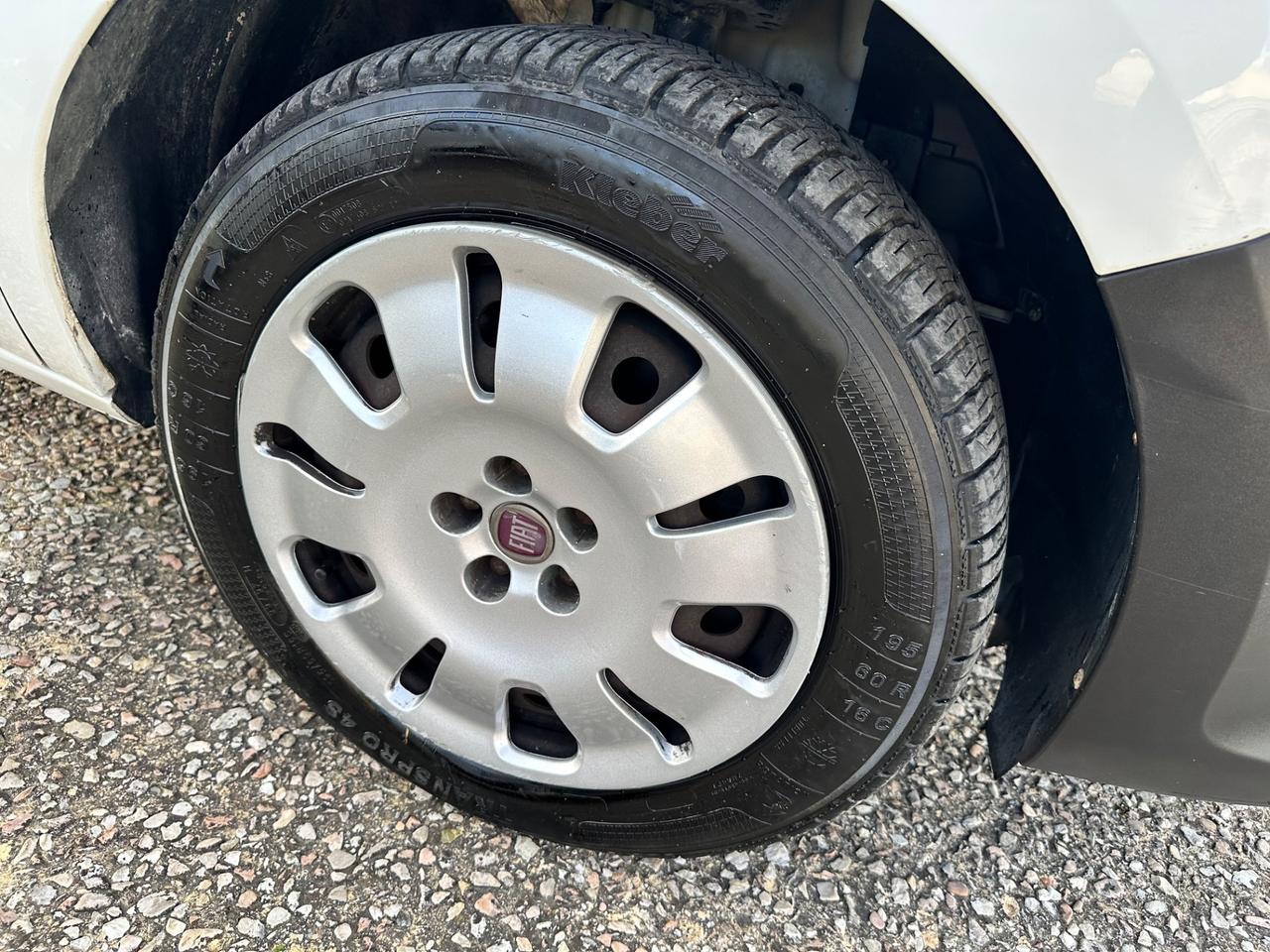 Fiat doblo 1.4 natural power metano turbo6 marce