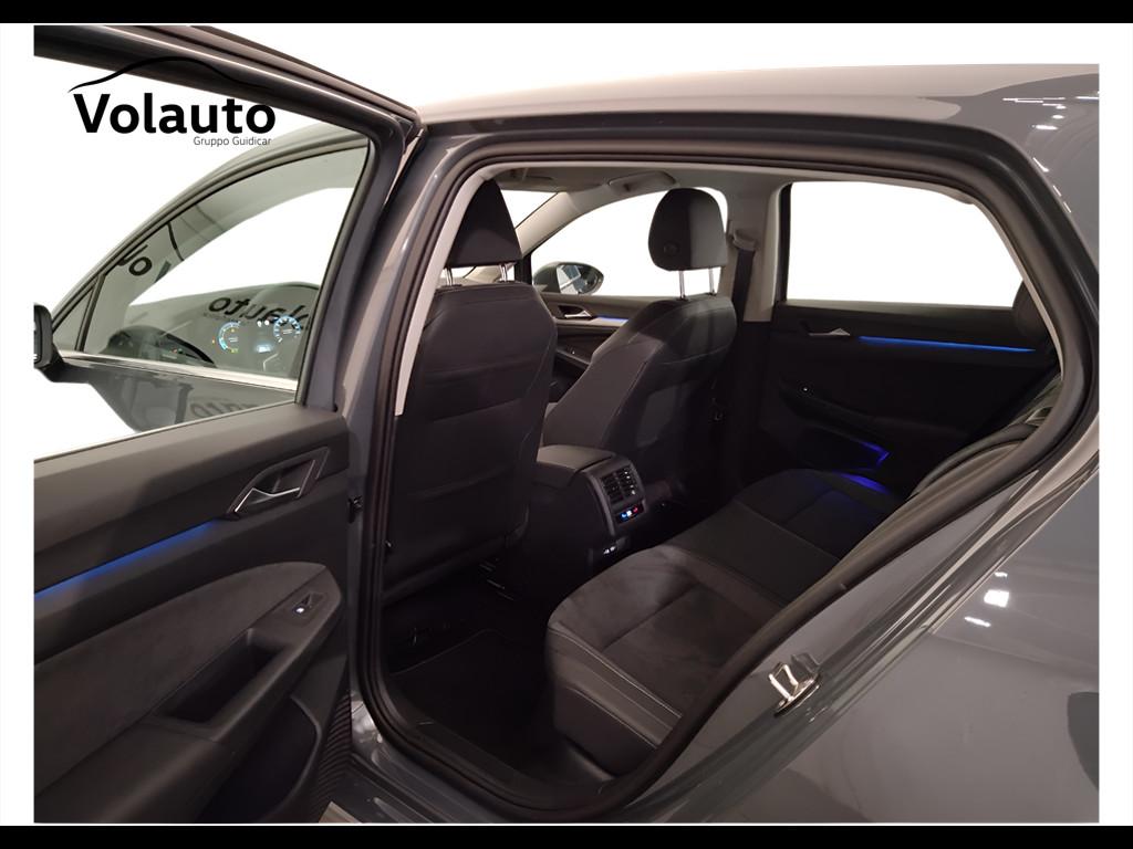 VOLKSWAGEN Golf VIII 2024 - Golf 2.0 tdi Style 150cv dsg